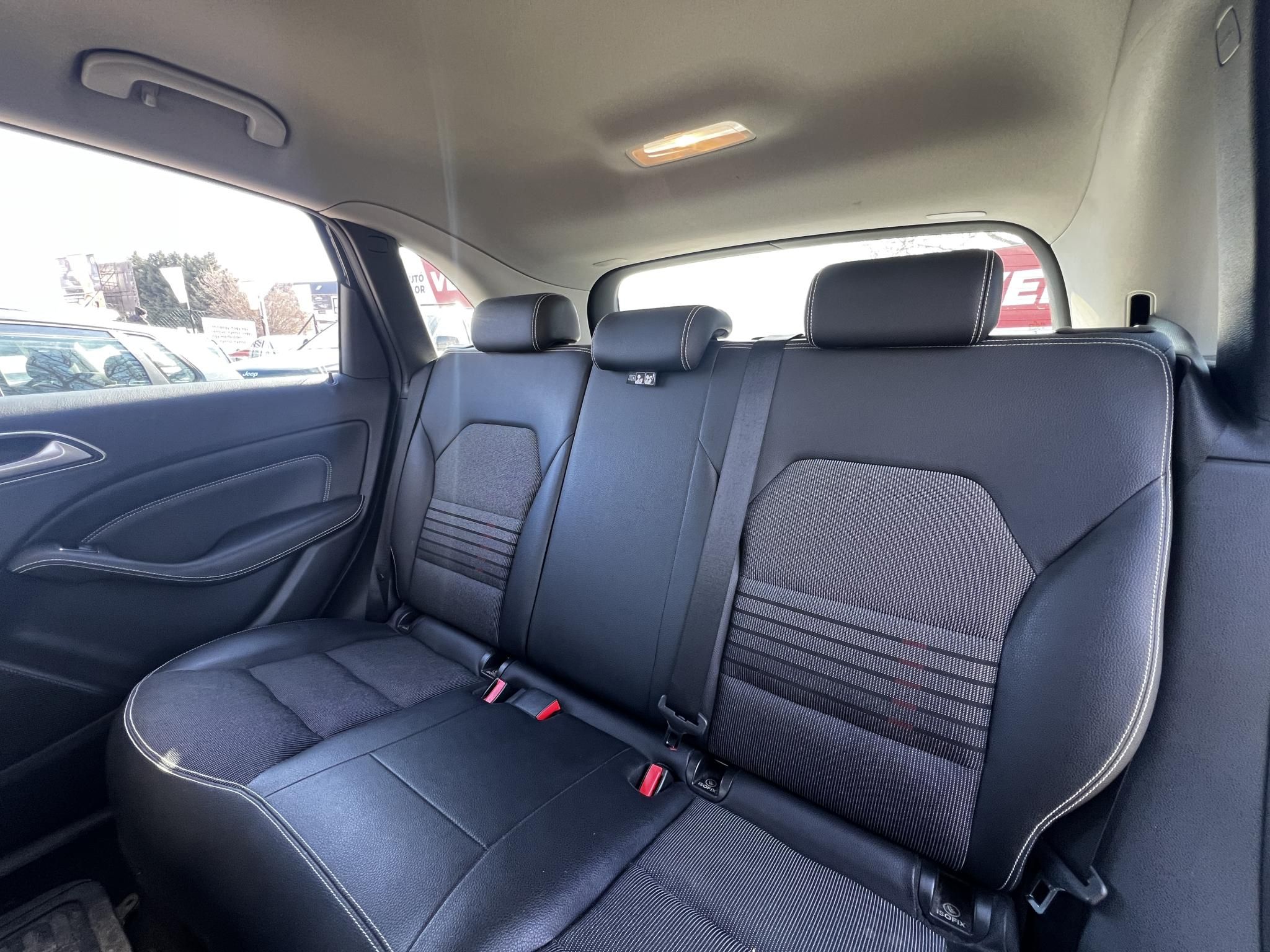 MERCEDES-BENZ B 250 E (Automata) 94e km. téli-nyári gumi. kamera. 2 gyári kulcs!