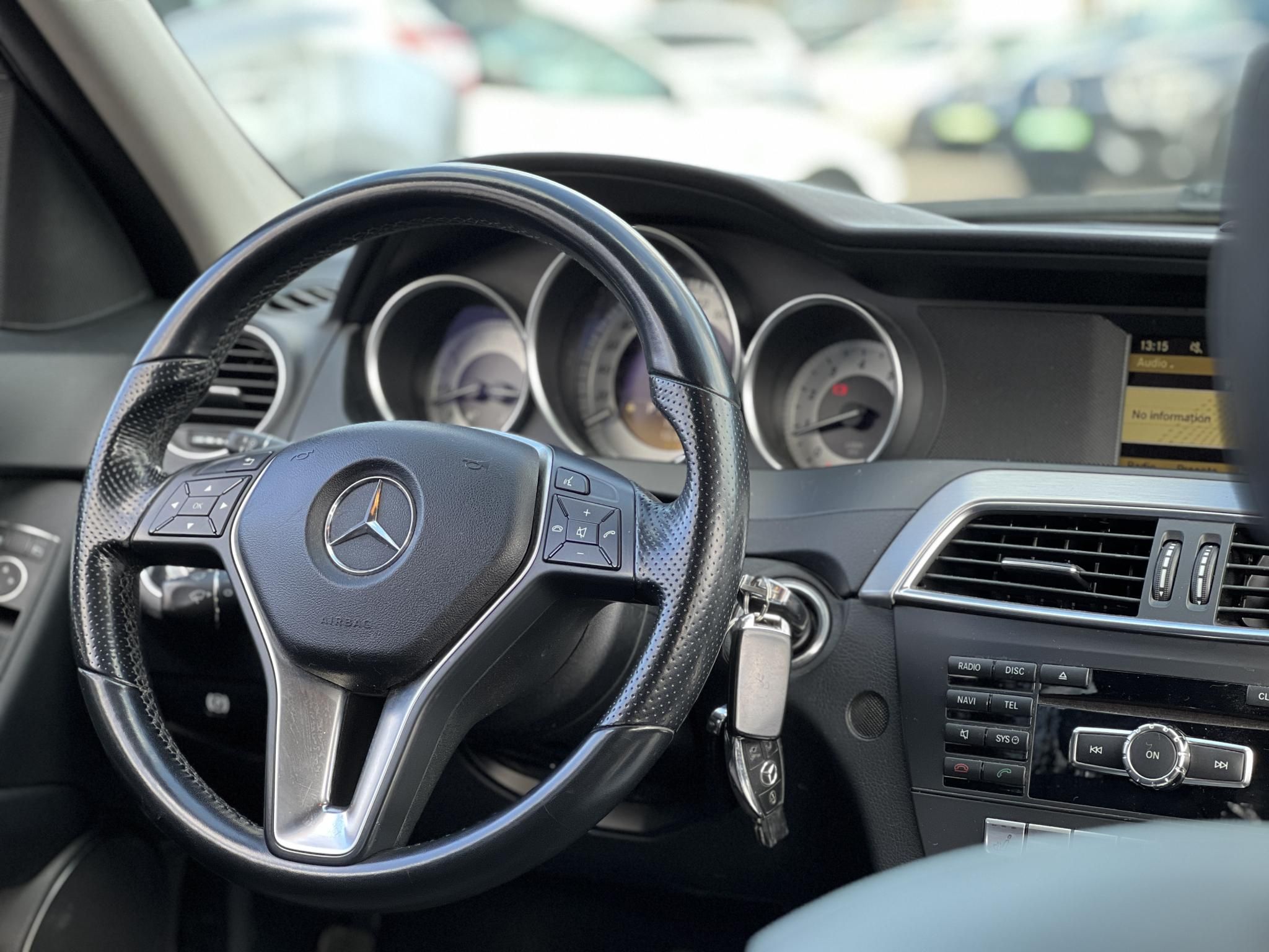 MERCEDES-BENZ C 250 T BlueEFFICIENCY Avantgarde (Automata) FACELIFT. Teljes szerviztörténet. vezérlés cserélve!