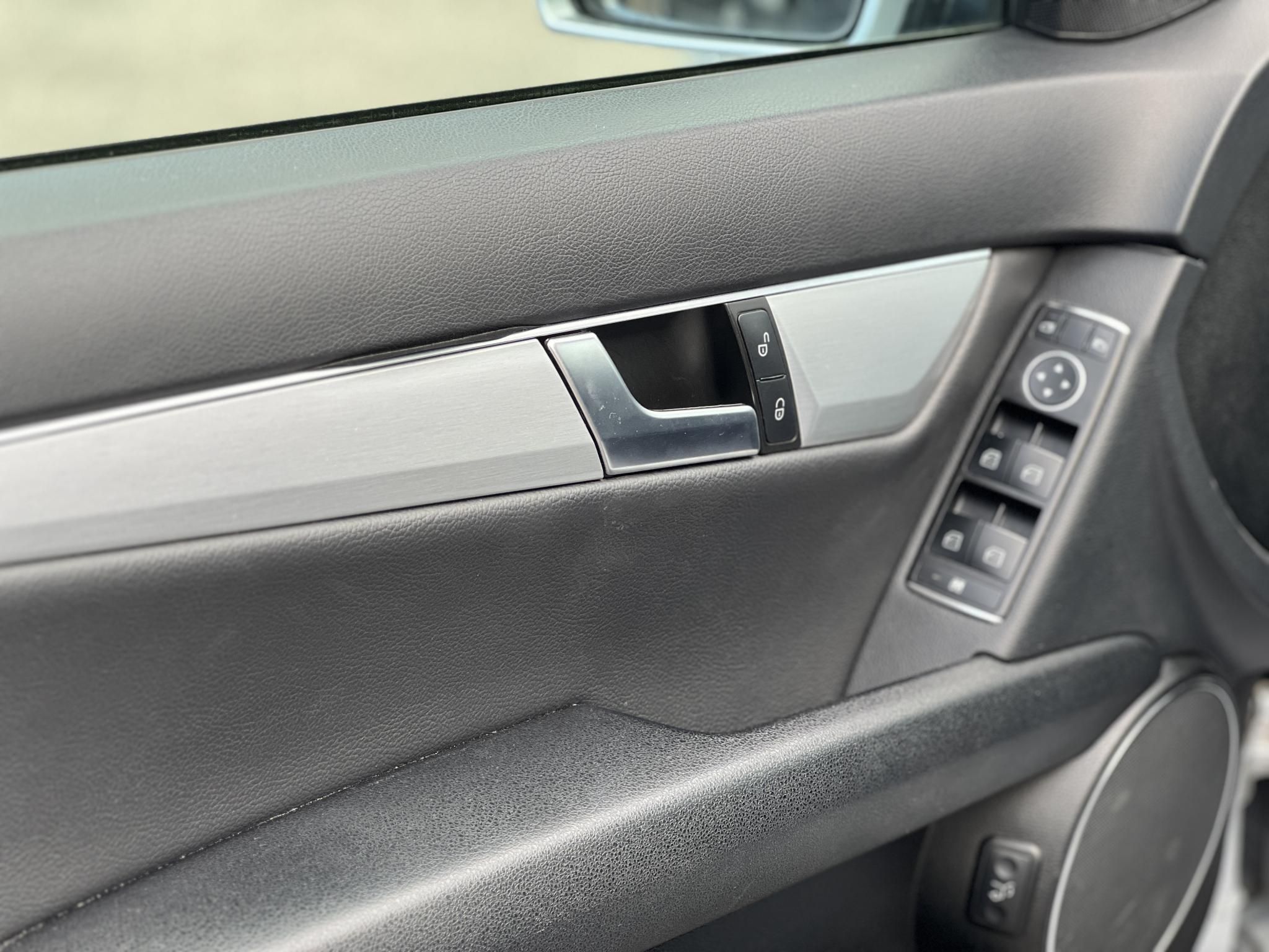 MERCEDES-BENZ C 250 T BlueEFFICIENCY Avantgarde (Automata) FACELIFT. Teljes szerviztörténet. vezérlés cserélve!