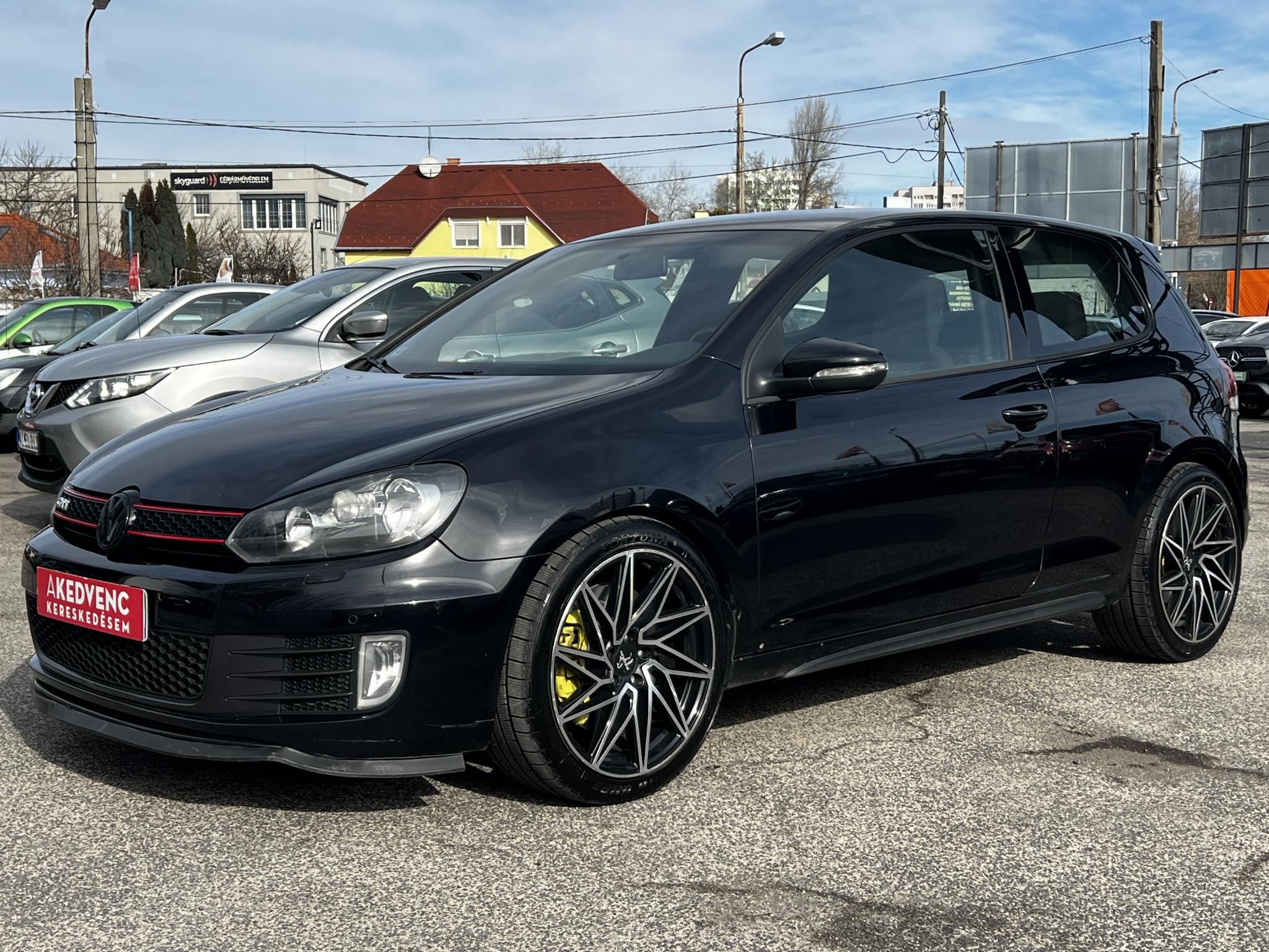 VOLKSWAGEN GOLF VI 2.0 TSI GTI DSG 270LE. Keskin felnik. Popcorn