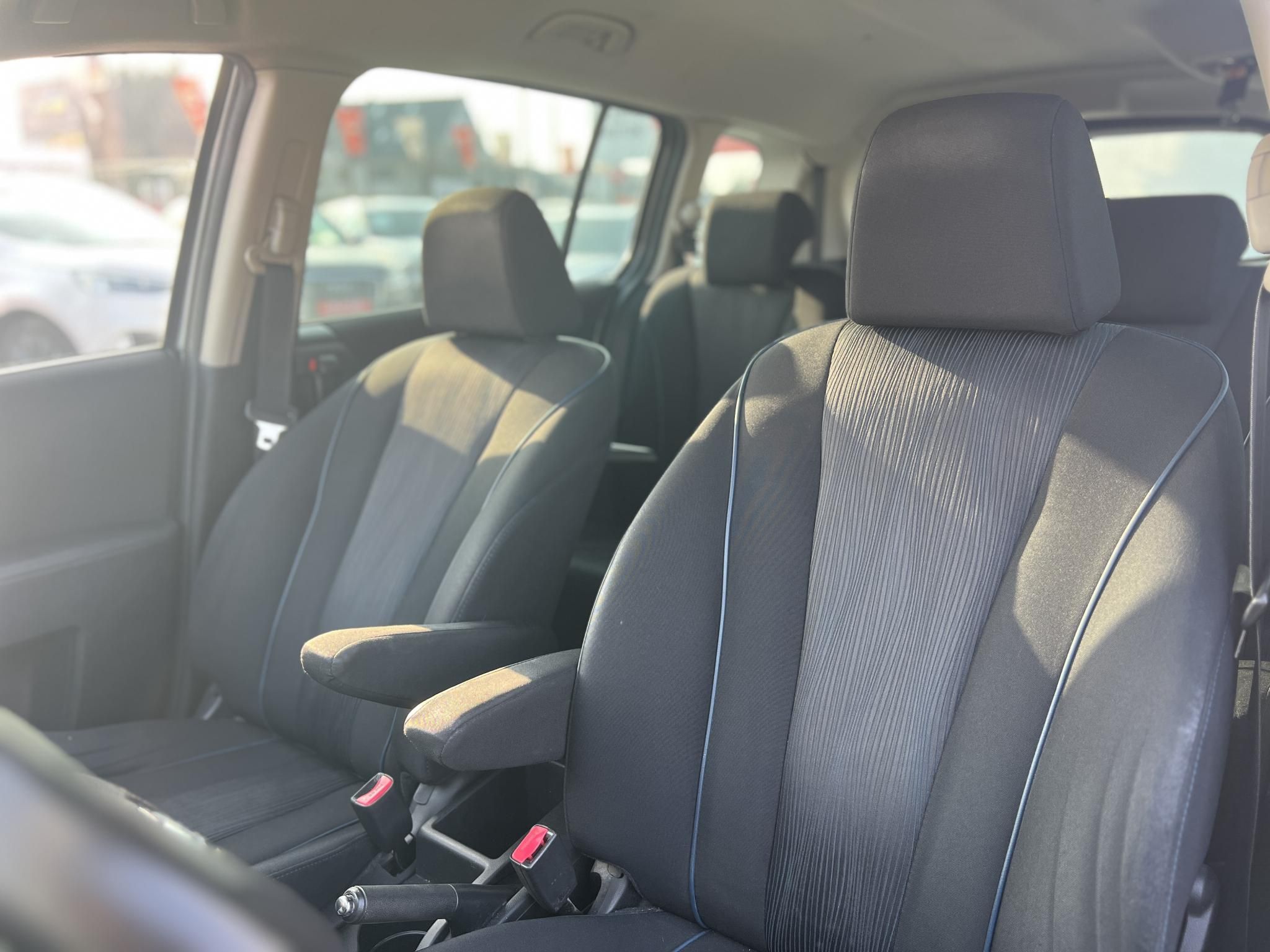 MAZDA 5 1.8 TX 7 személyes FACELIFT. Kétoldali tolóajtó. Új 4 évszakos gumik!