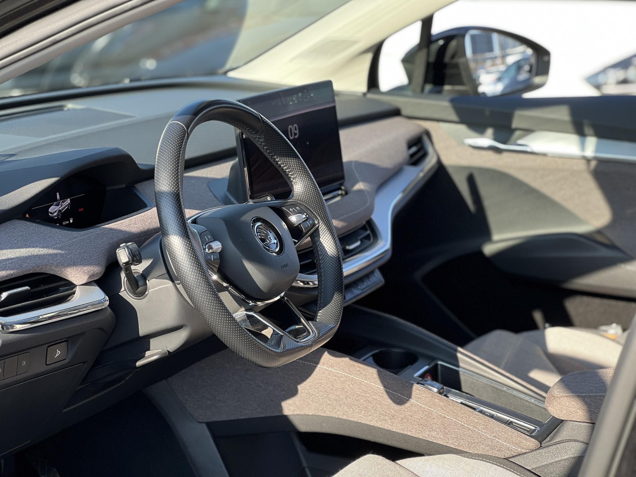 SKODA ENYAQ iV 60 Kitűnő állapot. 400km hatótáv!