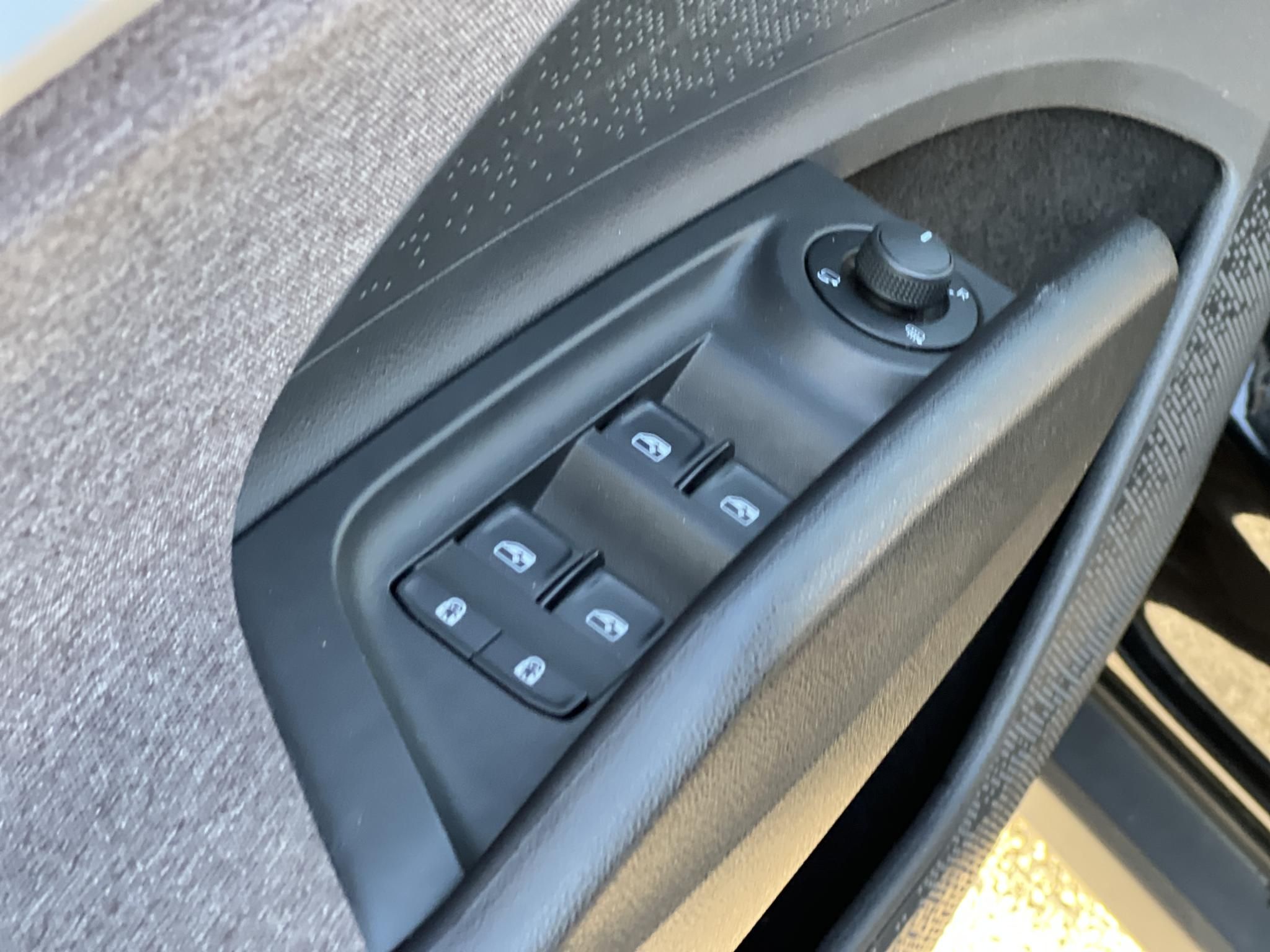 SKODA ENYAQ iV 60 Kitűnő állapot. 400km hatótáv!