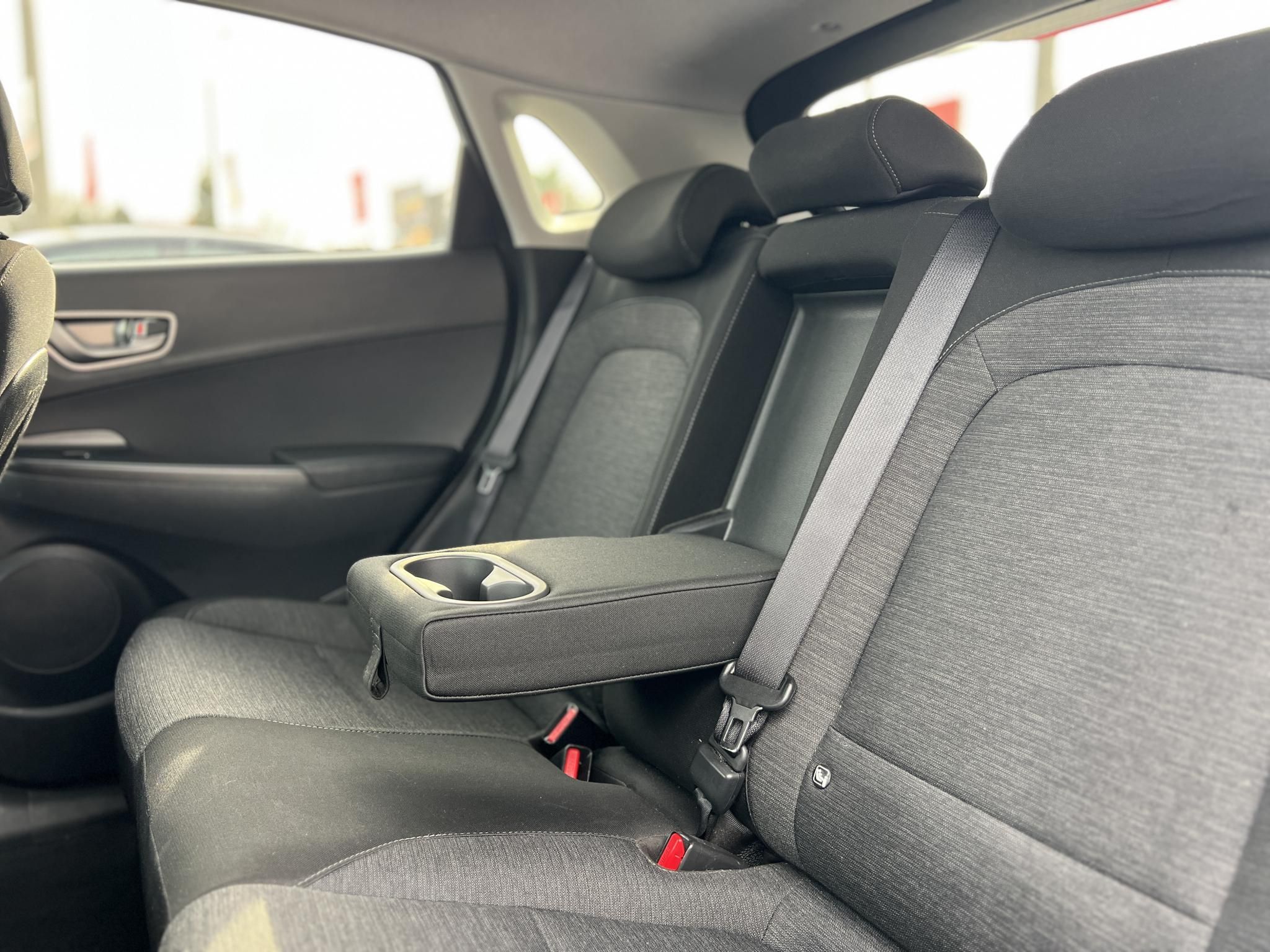 HYUNDAI KONA EV 64kWh Style 100% akku. HUD. sávtartó. CarPlay. 400km hatótáv!