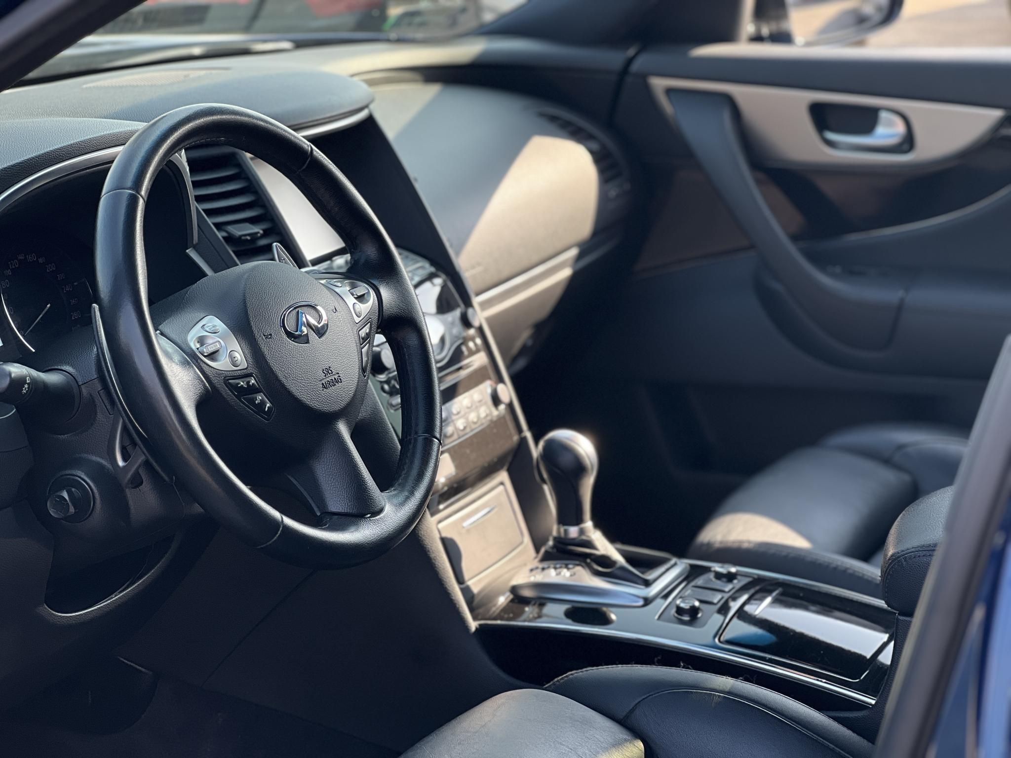 INFINITI QX70 QX70S 3.7 V6 Premium (Automata) EU6 105e km. Tempomat 360 kamera BOSE Téli-nyári garnitúra!