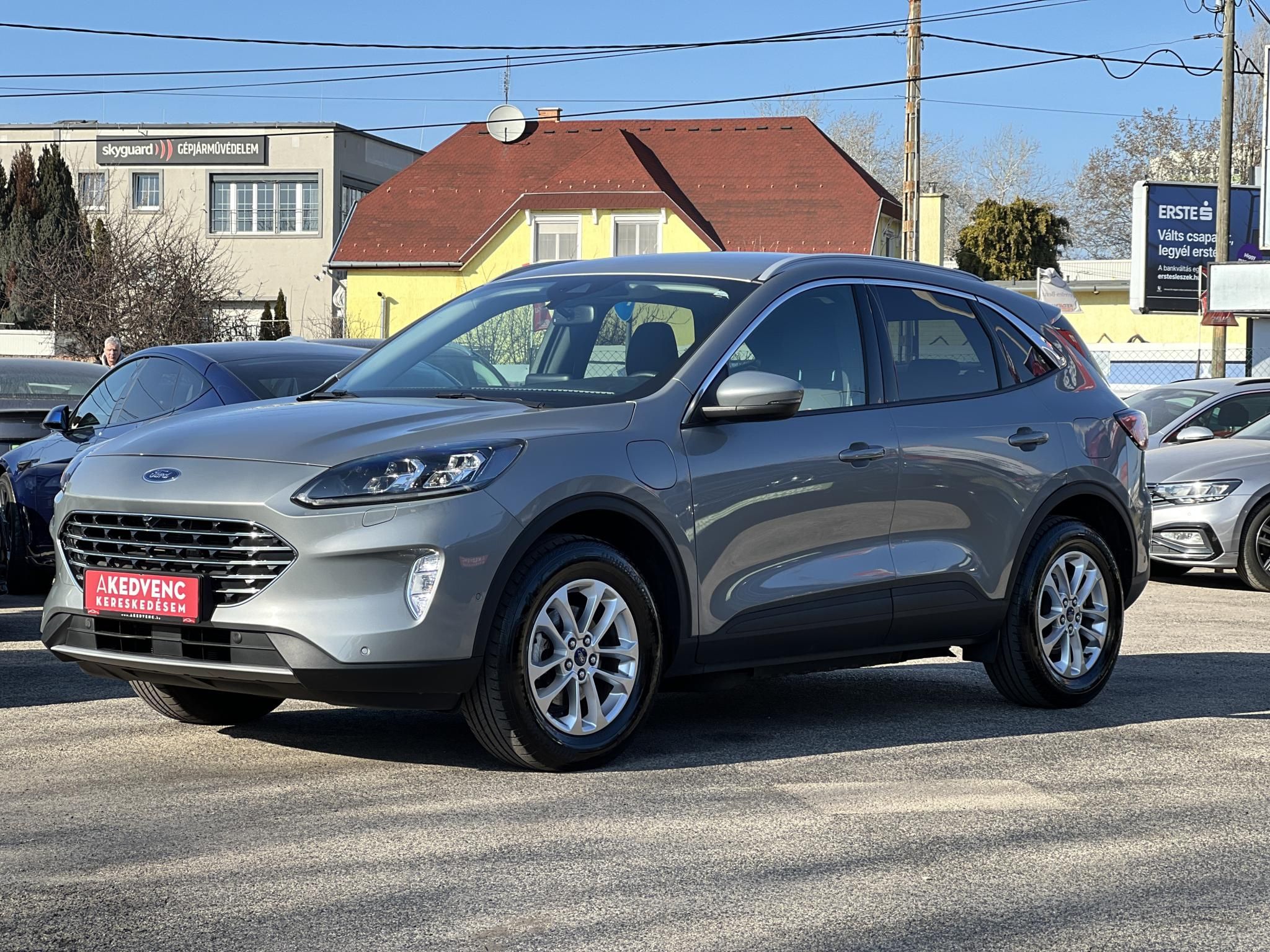 FORD KUGA 2.5 PHEV Titanium X CVT 44e km. Bang and Olufsen. Carplay. Ülésfűtés. Kifogástalan állapot!