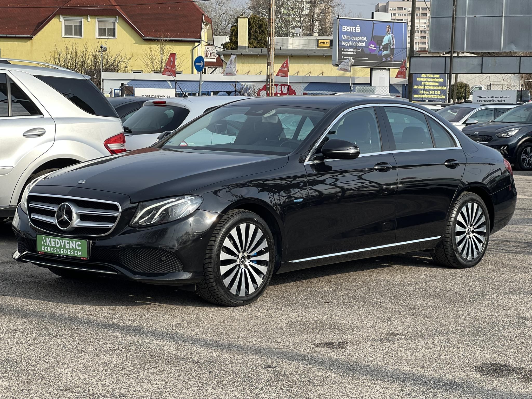 MERCEDES-BENZ E 350 e 9G-TRONIC 150e km. Bőr belső. kamera. frissen szervizelt