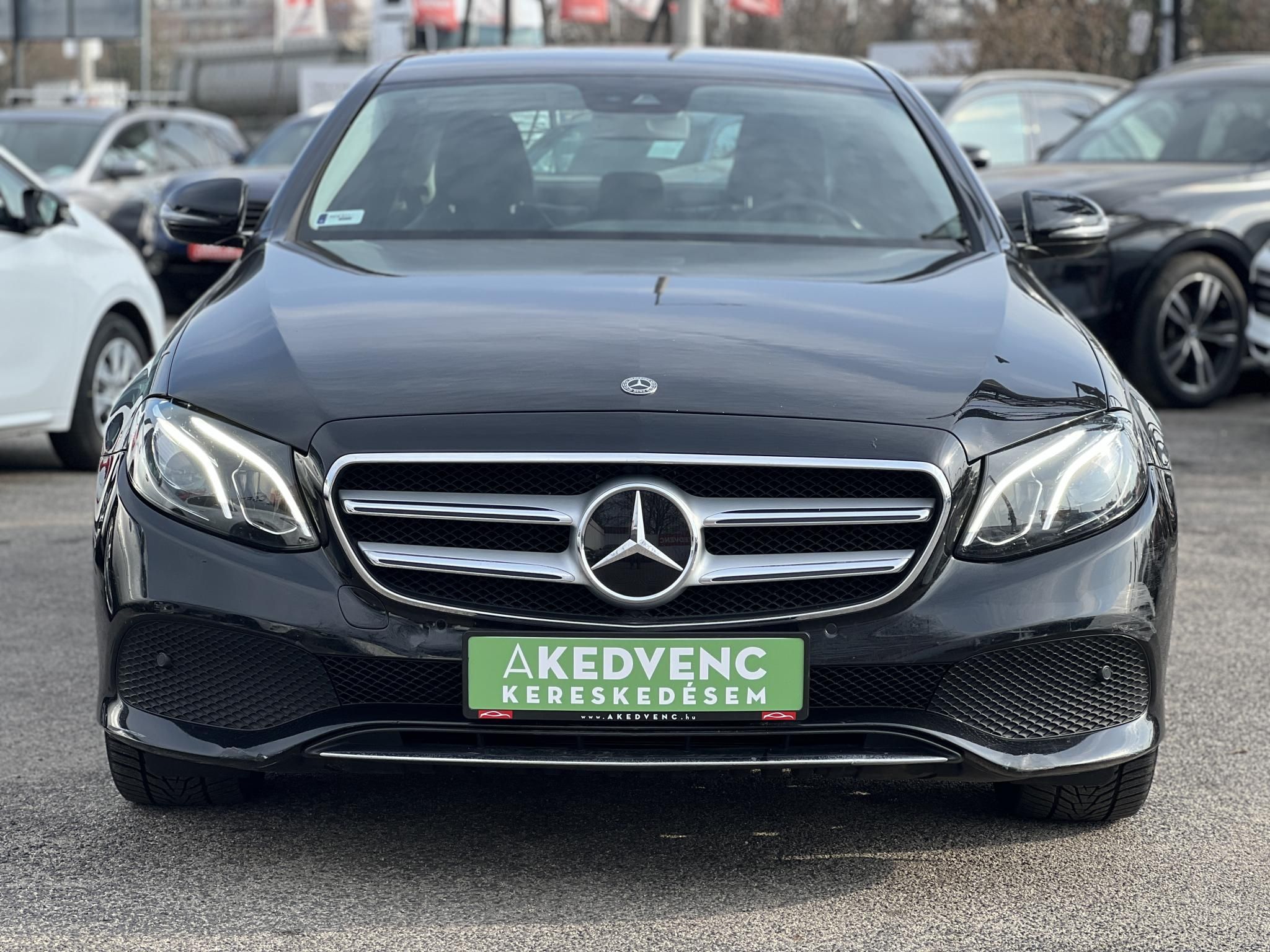 MERCEDES-BENZ E 350 e 9G-TRONIC 150e km. Bőr belső. kamera. frissen szervizelt