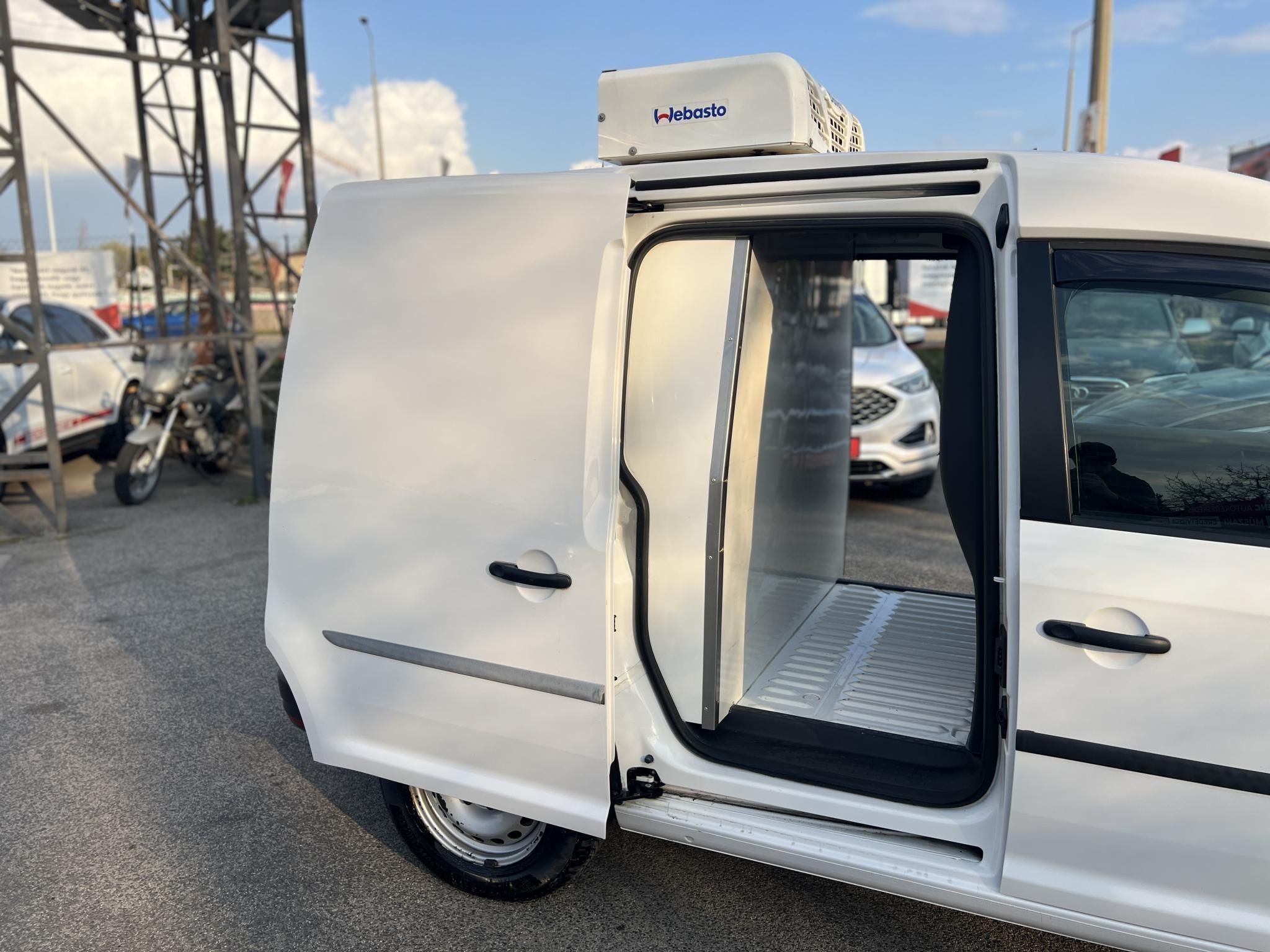 VOLKSWAGEN CADDY 2.0 TDI SCR BMT Trendline DSG 5 fokig hűtős! Automata váltó. klíma. tempomat. tolatókamera