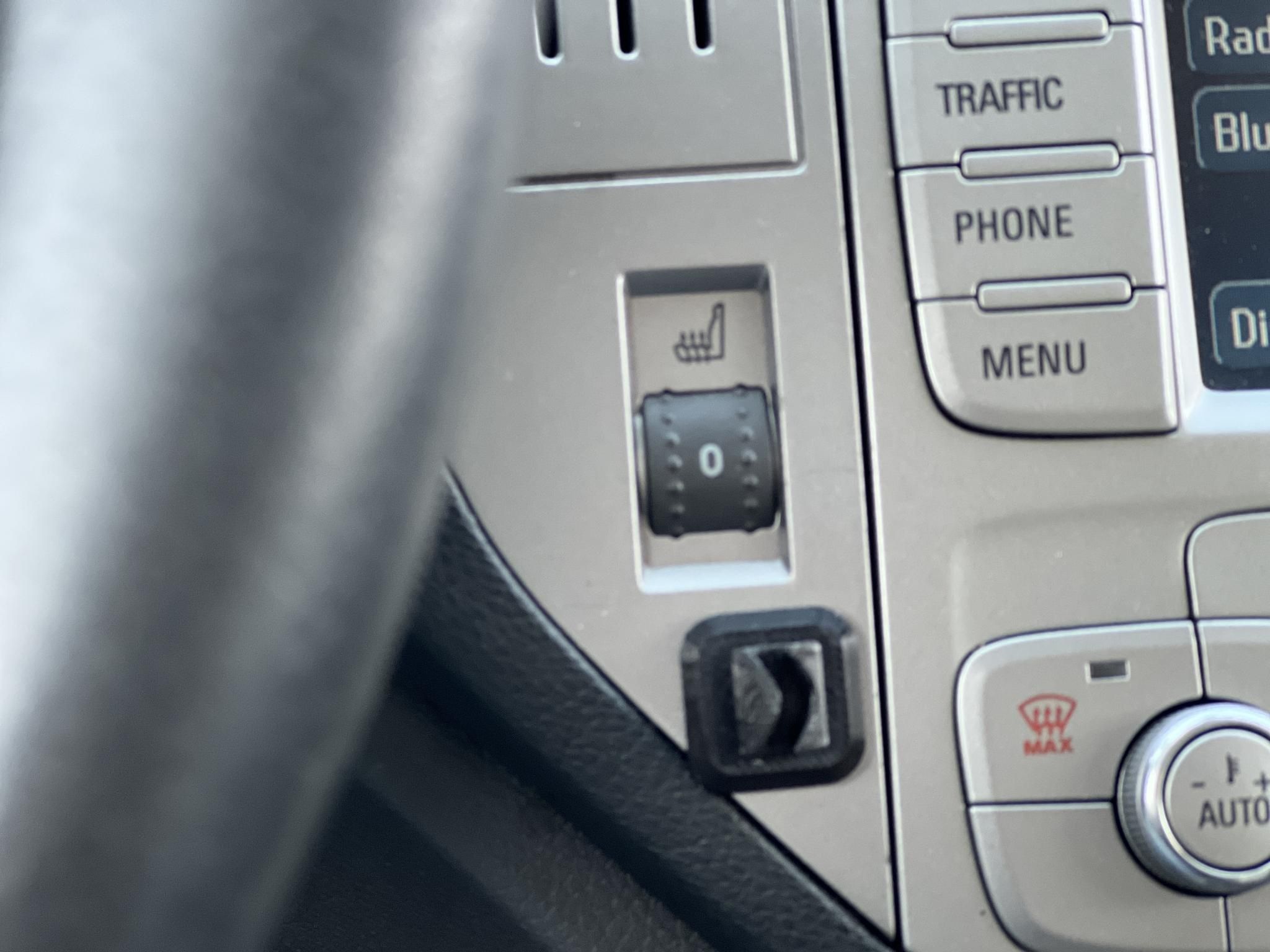 FORD KUGA 2.5T Titanium Individual 4WD (Automata) Magyarországi. 4 évszakos gumik. világos belső. vezérlés cserélve!