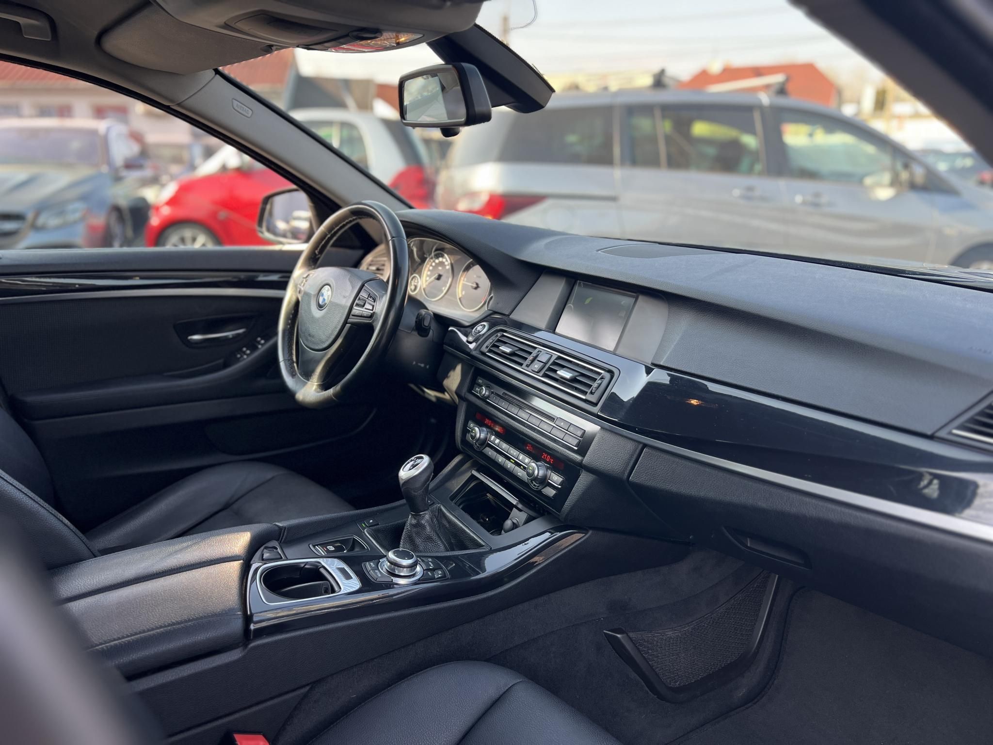 BMW 520d Touring (Automata) Tempomat Ülésfűtés Bluetooth Manuál 6 A LEGJOBB ÁRON!