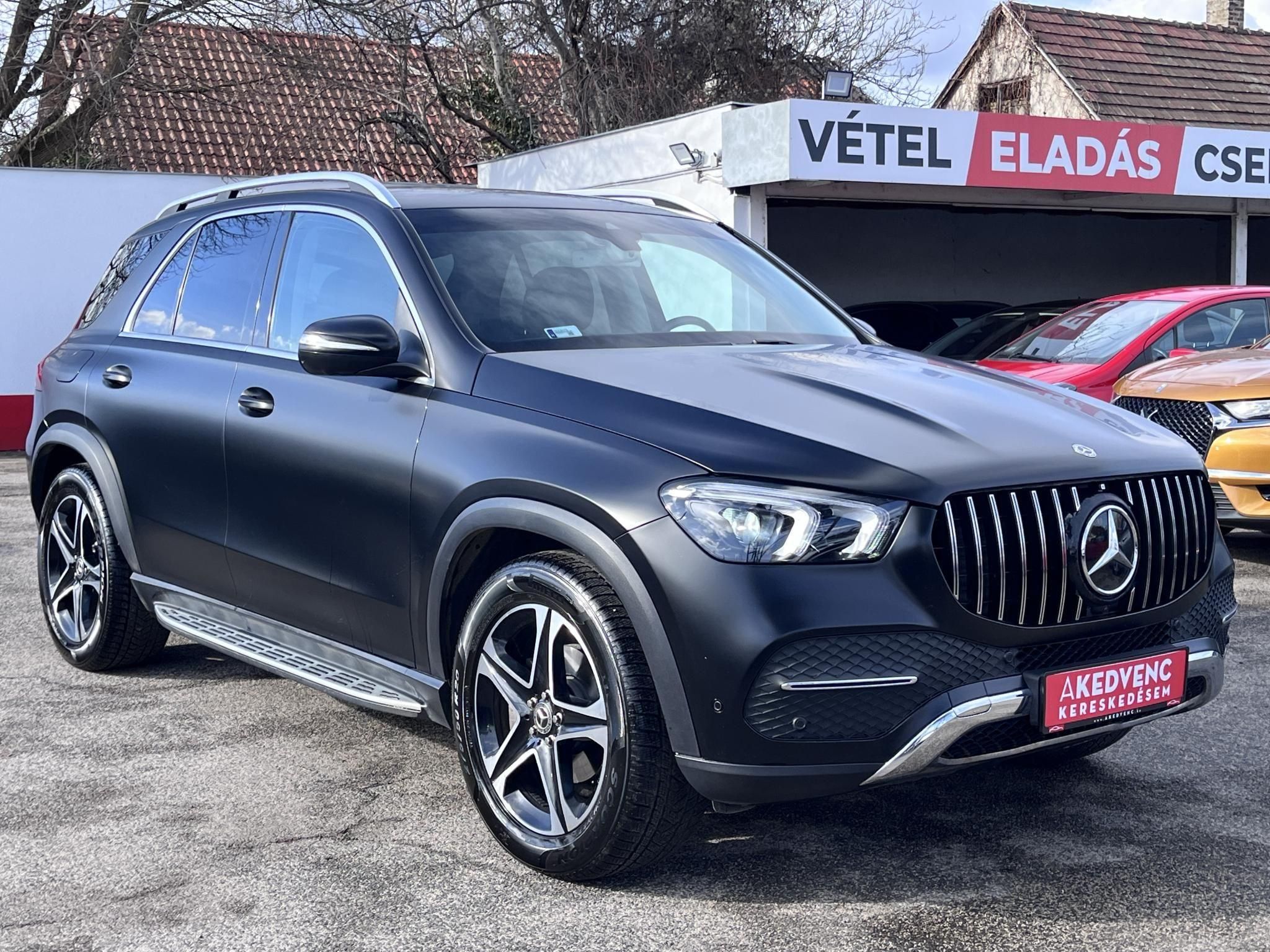 MERCEDES-BENZ GLE-OSZTÁLY GLE 300 d 4Matic 9G-TRONIC M.o.-i. márkaszervizelt. burmester. űléshűtés. memória. vonóhorog. carplay