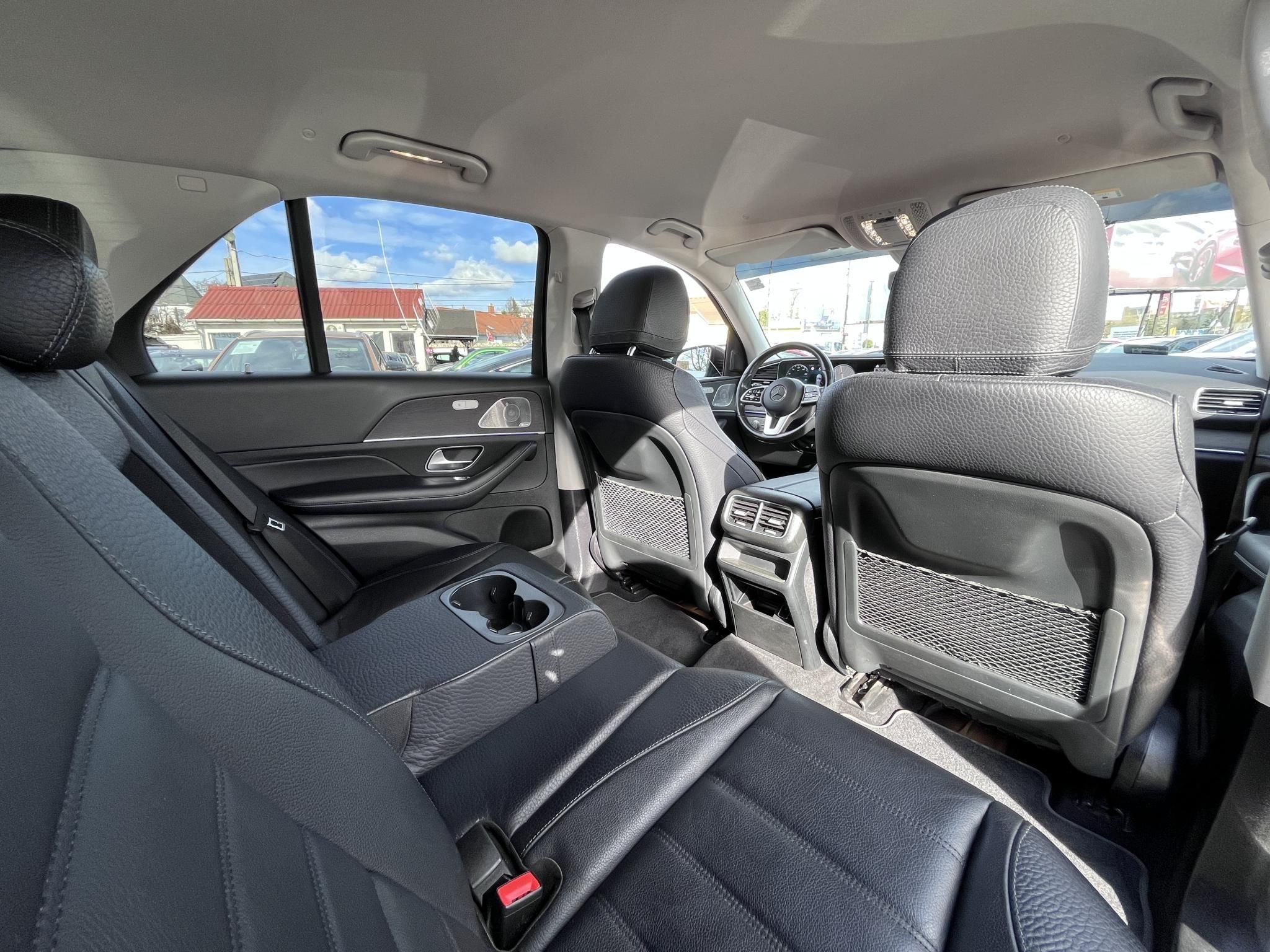MERCEDES-BENZ GLE-OSZTÁLY GLE 300 d 4Matic 9G-TRONIC M.o.-i. márkaszervizelt. burmester. űléshűtés. memória. vonóhorog. carplay