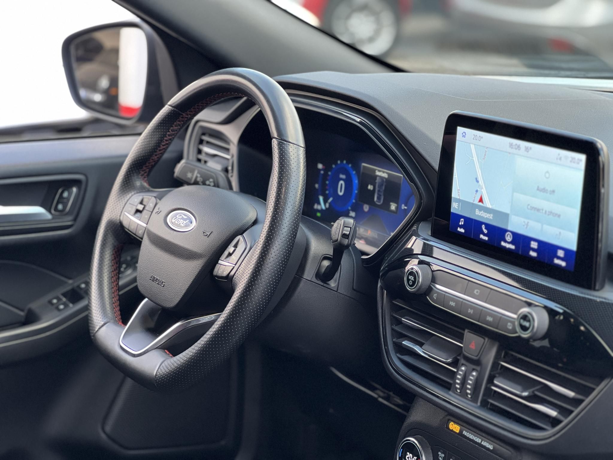 FORD KUGA 2.5 PHEV ST-Line CVT 82e km. 70km elektromos hatótáv. megkímélt állapot!