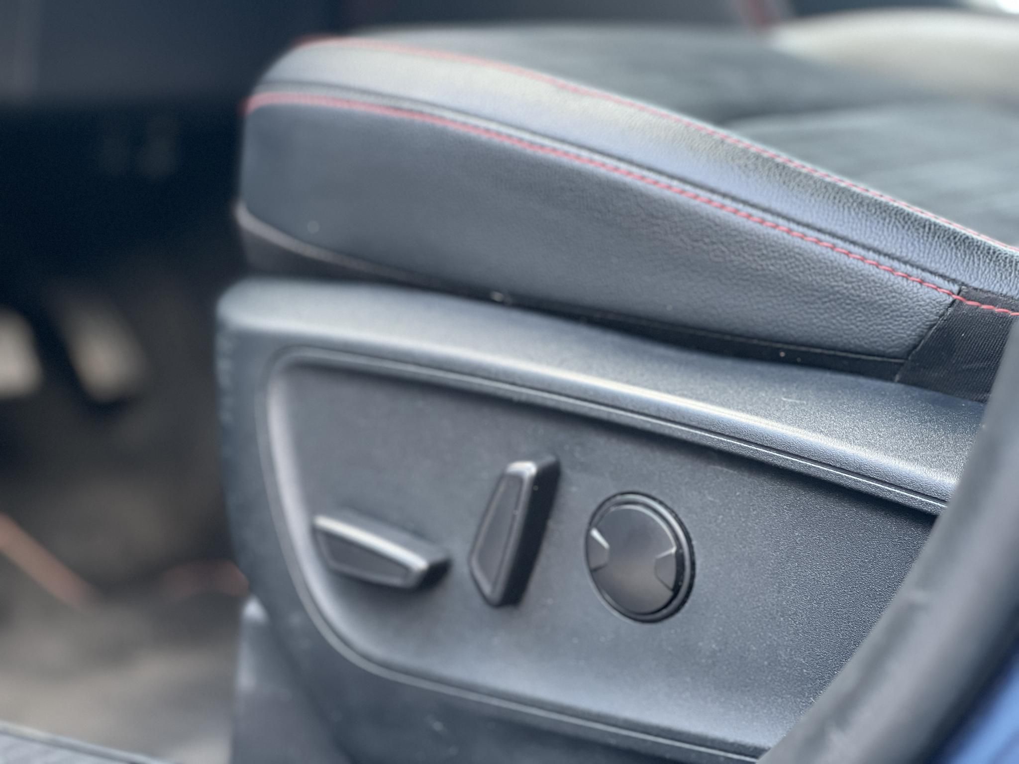 FORD KUGA 2.5 PHEV ST-Line CVT 82e km. 70km elektromos hatótáv. megkímélt állapot!