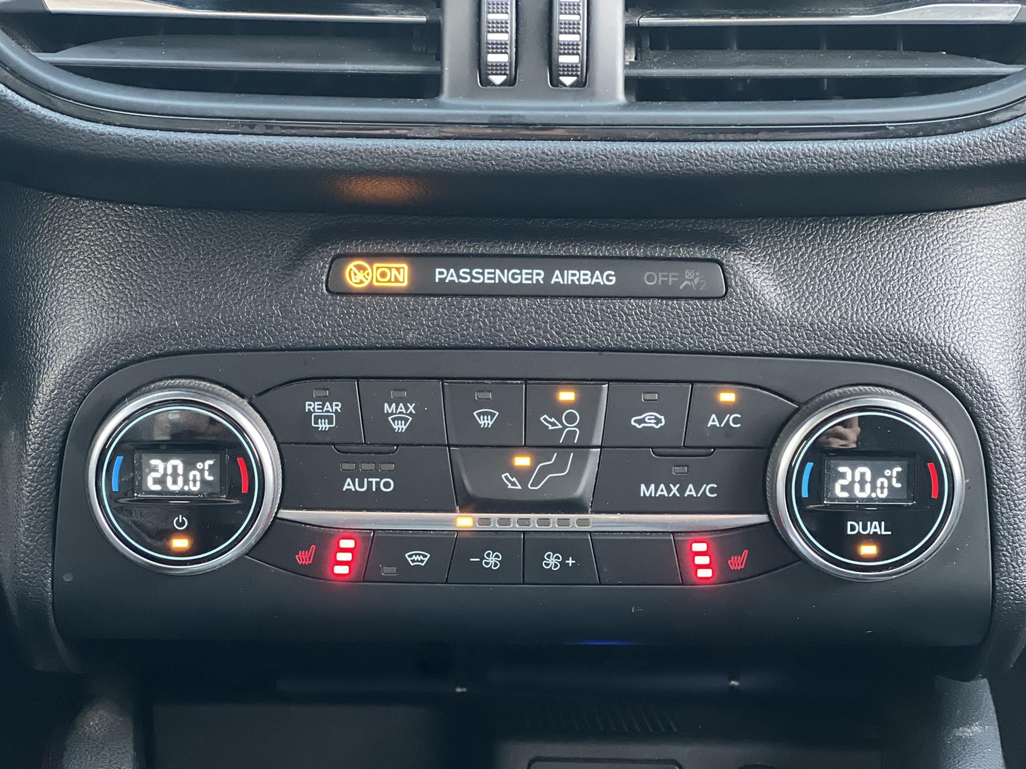 FORD KUGA 2.5 PHEV ST-Line CVT 82e km. 70km elektromos hatótáv. megkímélt állapot!