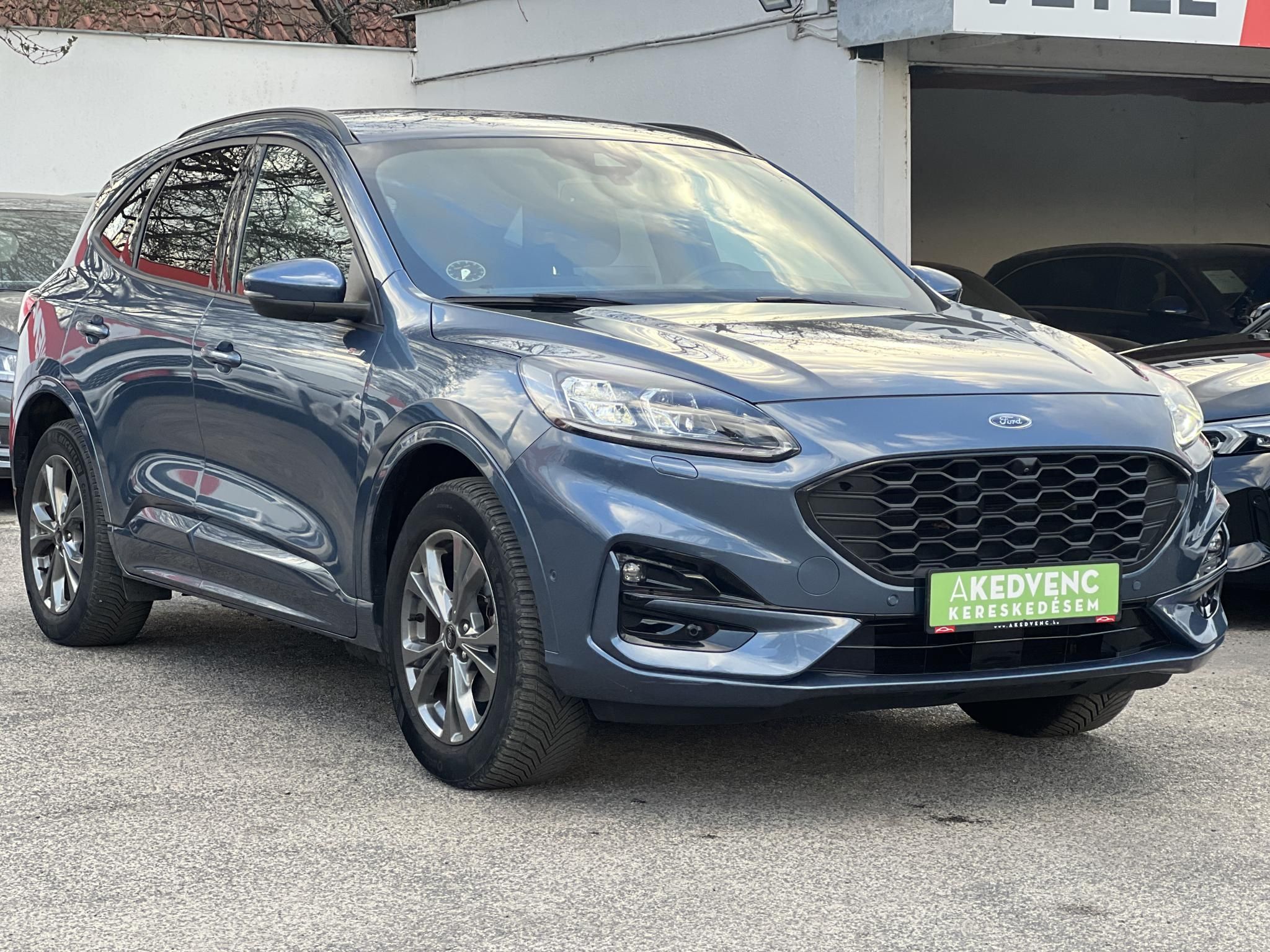 FORD KUGA 2.5 PHEV ST-Line CVT 82e km. 70km elektromos hatótáv. megkímélt állapot!