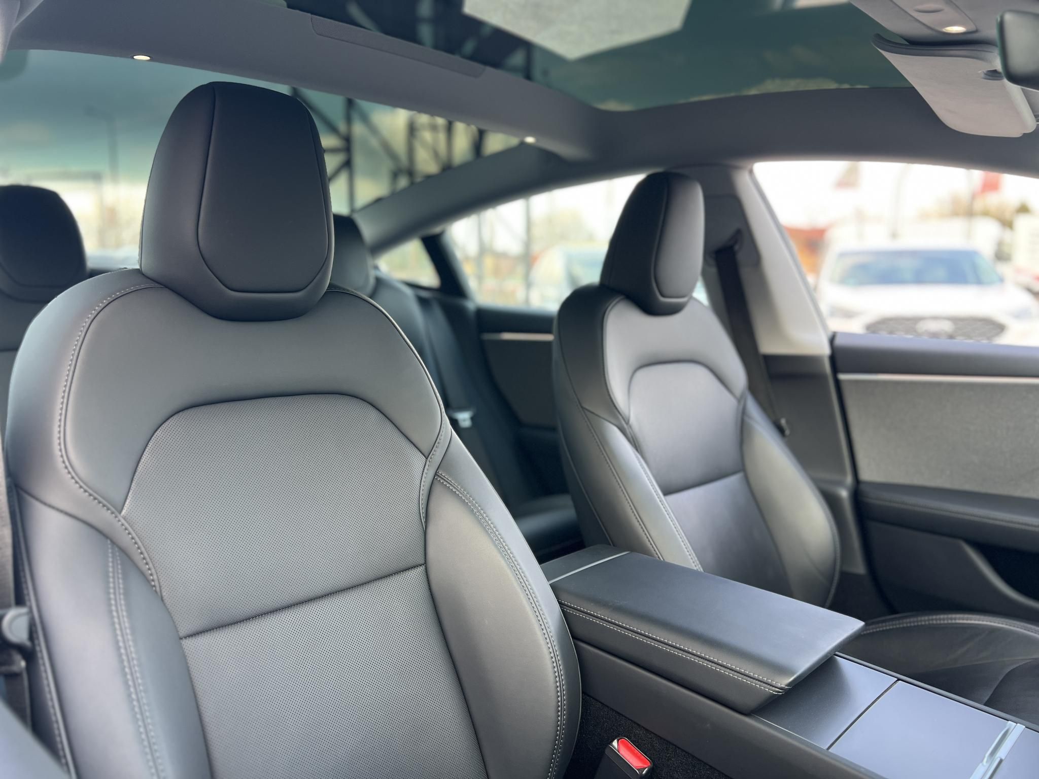 TESLA MODEL 3 RWD Premium (Automata)