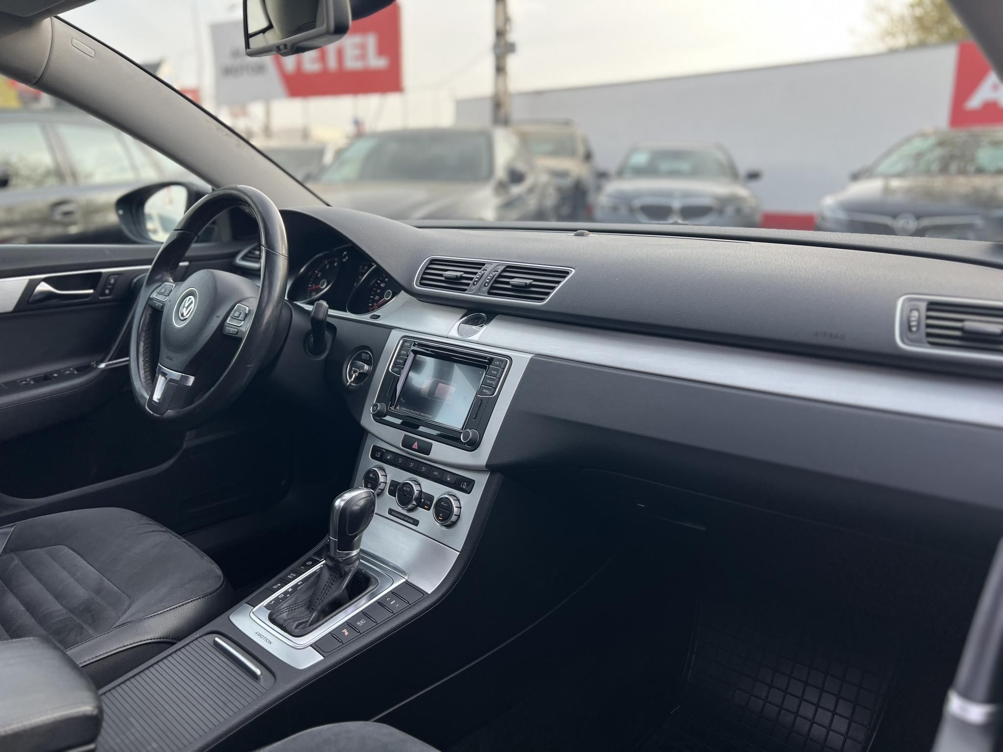 VOLKSWAGEN PASSAT Variant 3.6 V6 Highline 4Motion DSG Xenon Panorámatető Tempomat Ülésfűtés Vonóhorog