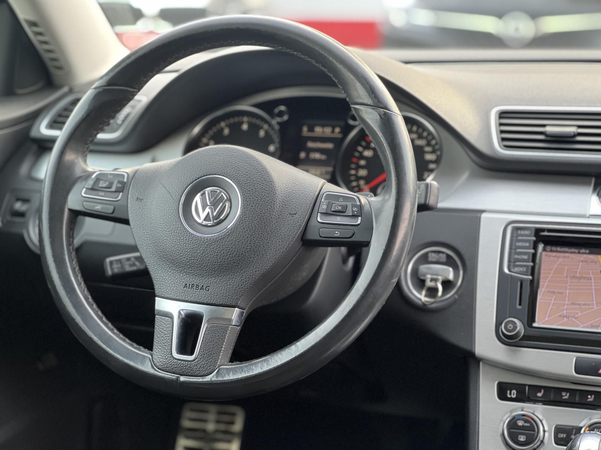 VOLKSWAGEN PASSAT Variant 3.6 V6 Highline 4Motion DSG Xenon Panorámatető Tempomat Ülésfűtés Vonóhorog