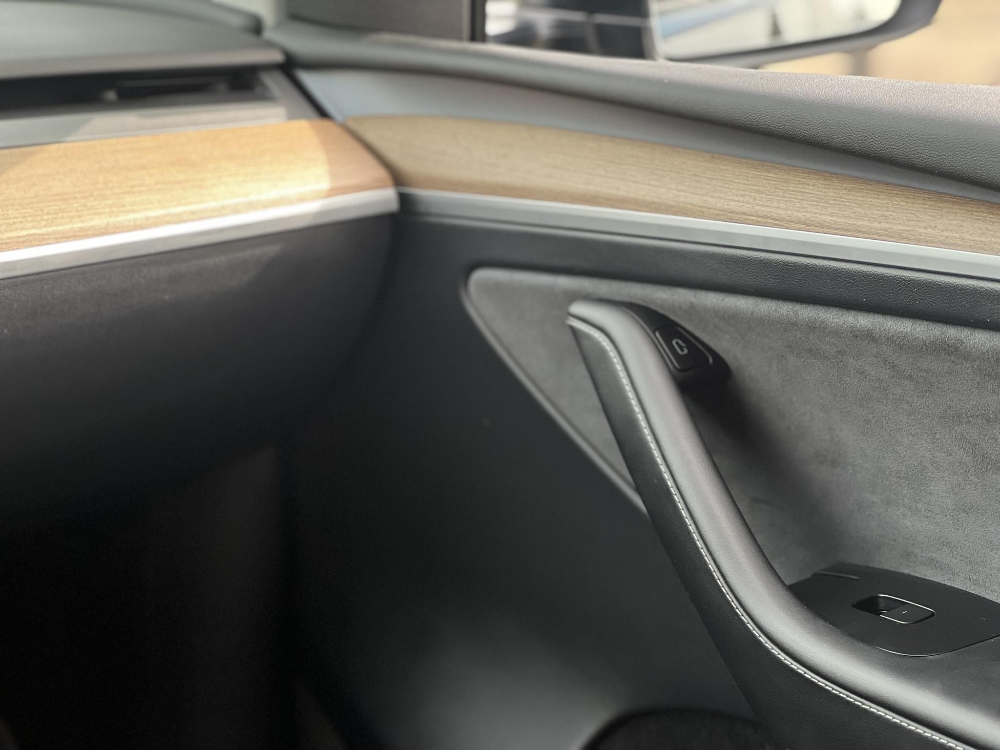 TESLA MODEL Y Performance AWD (Automata) 70e km. AMD Ryzen. mátrix LED. premium hifi. hőszivattyú!