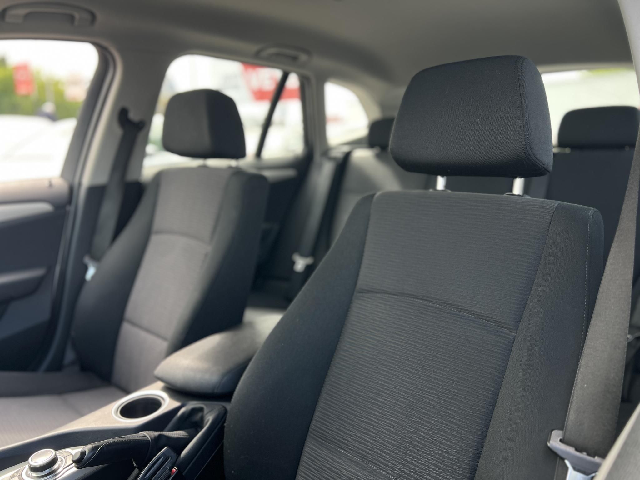 BMW X1 xDrive18d (Automata) xenon. tempomat. lejtmenet. digit klíma. 4 évszakos gumik!