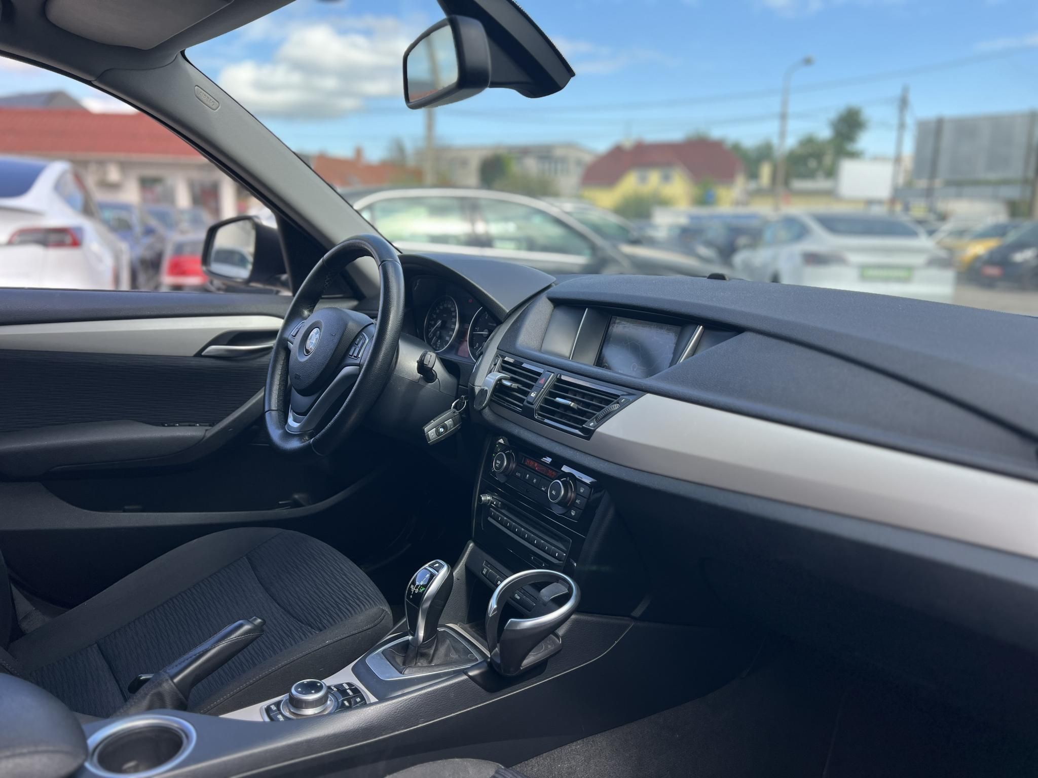 BMW X1 xDrive18d (Automata) xenon. tempomat. lejtmenet. digit klíma. 4 évszakos gumik!