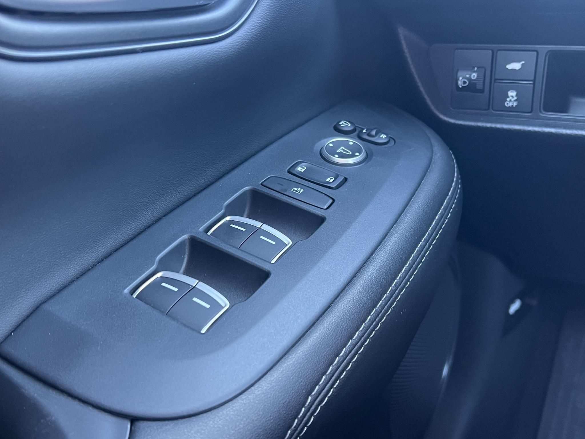 HONDA ZR-V 2.0 i-MMD Hybrid Sport eCVT 9e km. Gyári garancia. LED Wireless Carplay Navi Ülésfűtés