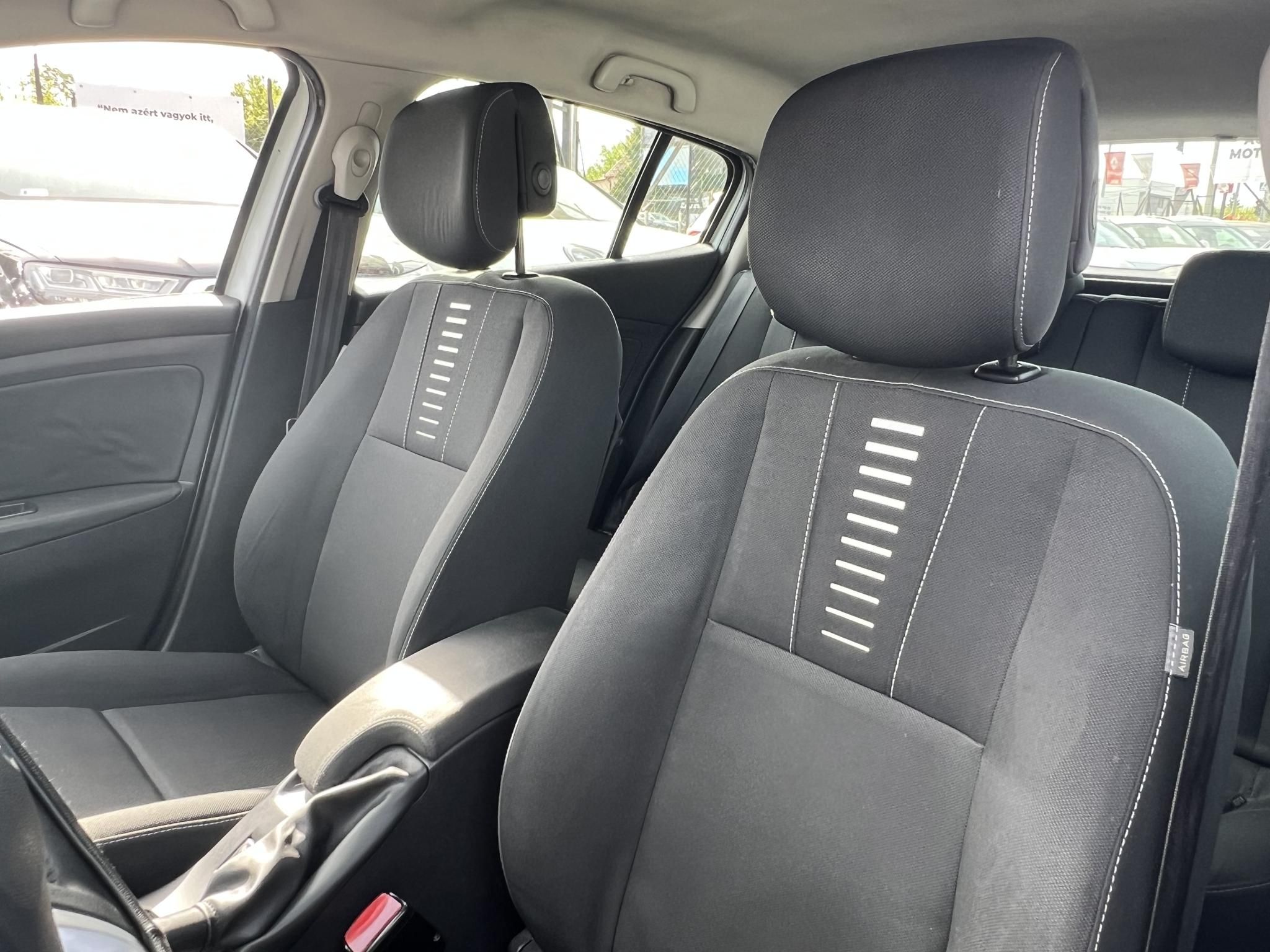 RENAULT MEGANE 1.6 Dynamique Magyarországi. teljes szerviztörténet! LEGJOBB ÁR!