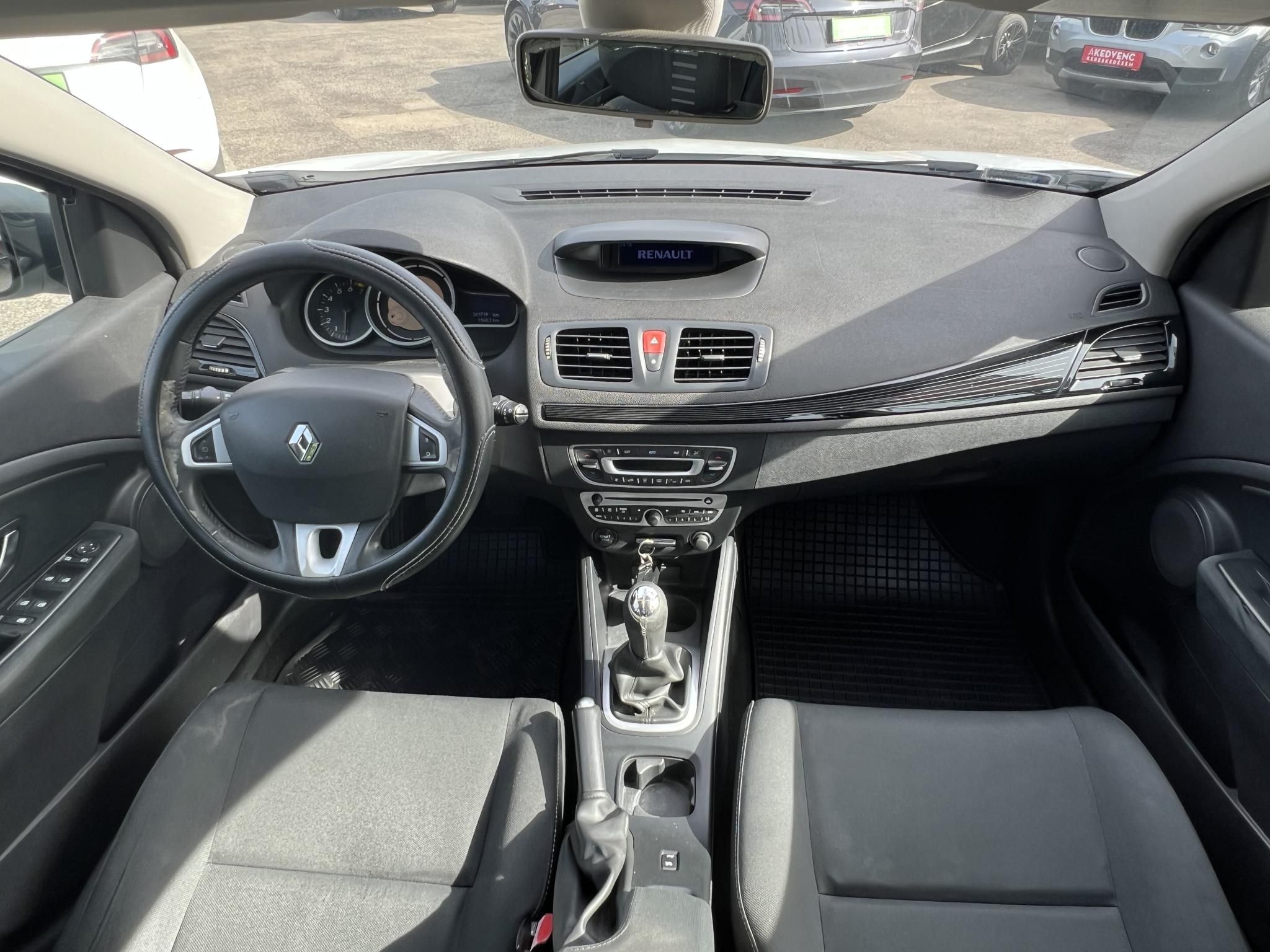 RENAULT MEGANE 1.6 Dynamique Magyarországi. teljes szerviztörténet! LEGJOBB ÁR!