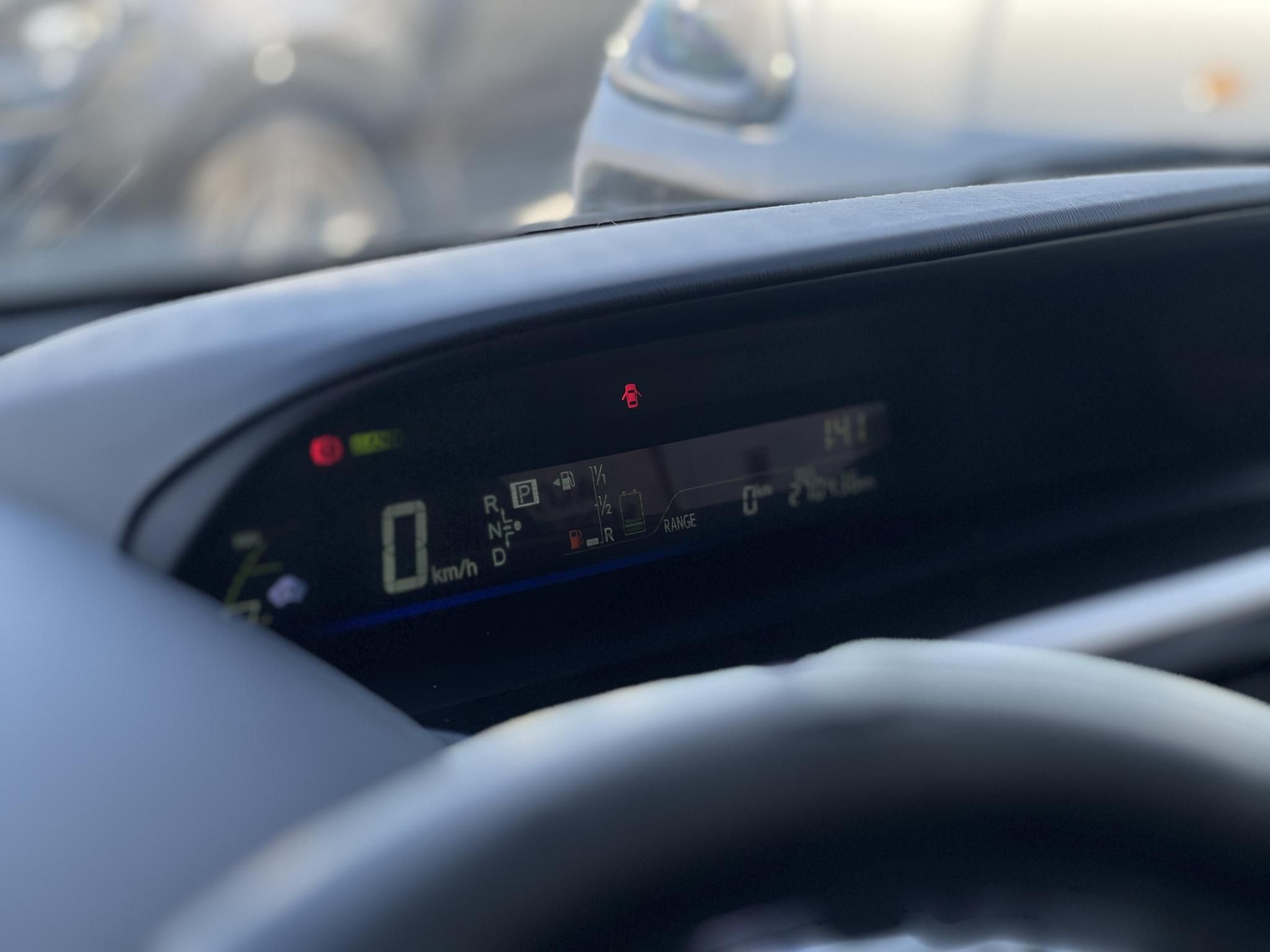 TOYOTA PRIUS+ 1.8 HSD Executive e-CVT Skyview 7 személyes 270e km. panorámatető. head-up. tempomat. vonóhorog
