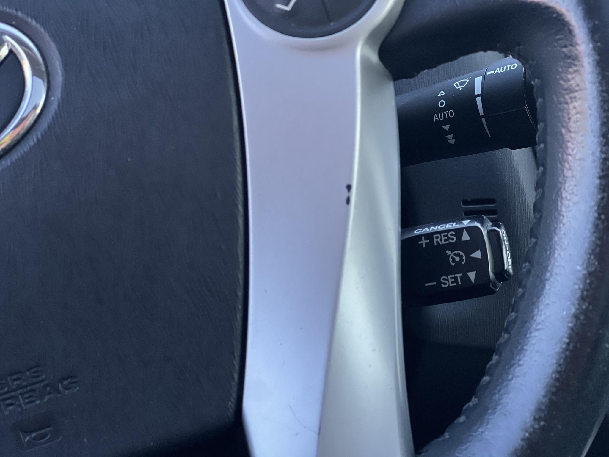 TOYOTA PRIUS+ 1.8 HSD Executive e-CVT Skyview 7 személyes 270e km. panorámatető. head-up. tempomat. vonóhorog