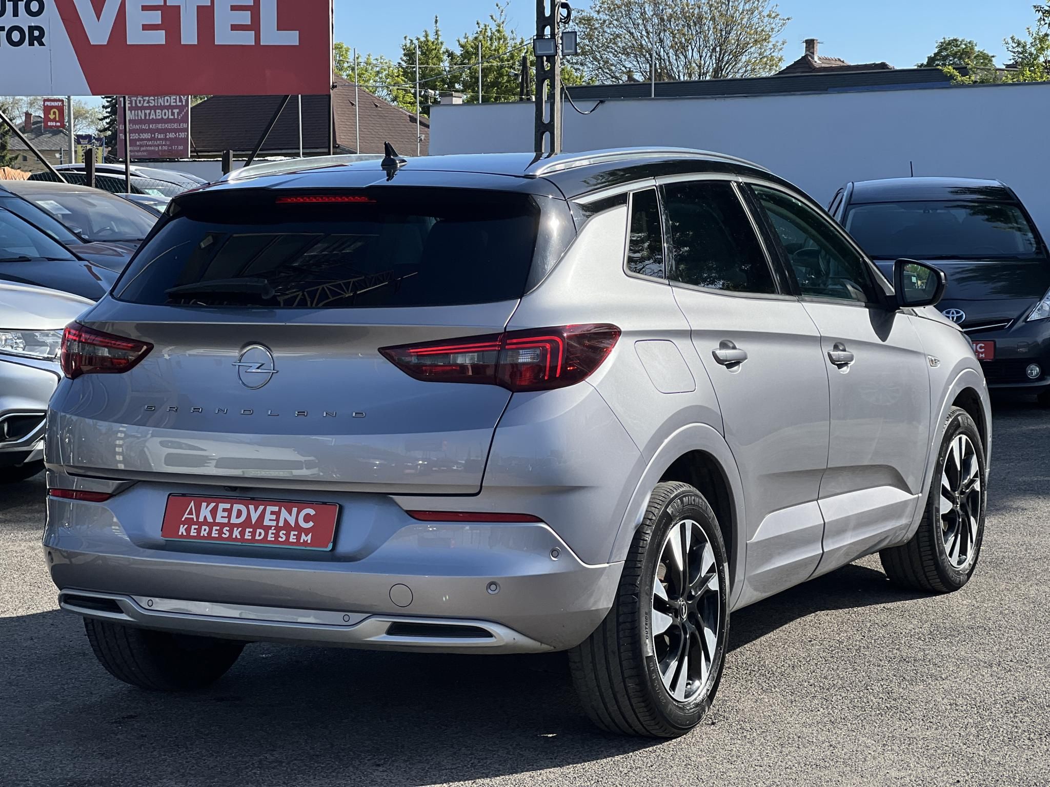 OPEL GRANDLAND 1.2 T Ultimate (Automata) 92e km. M.o.-i. LED. Memória. Üléshűtés. 360 fokos kamera. Carplay!