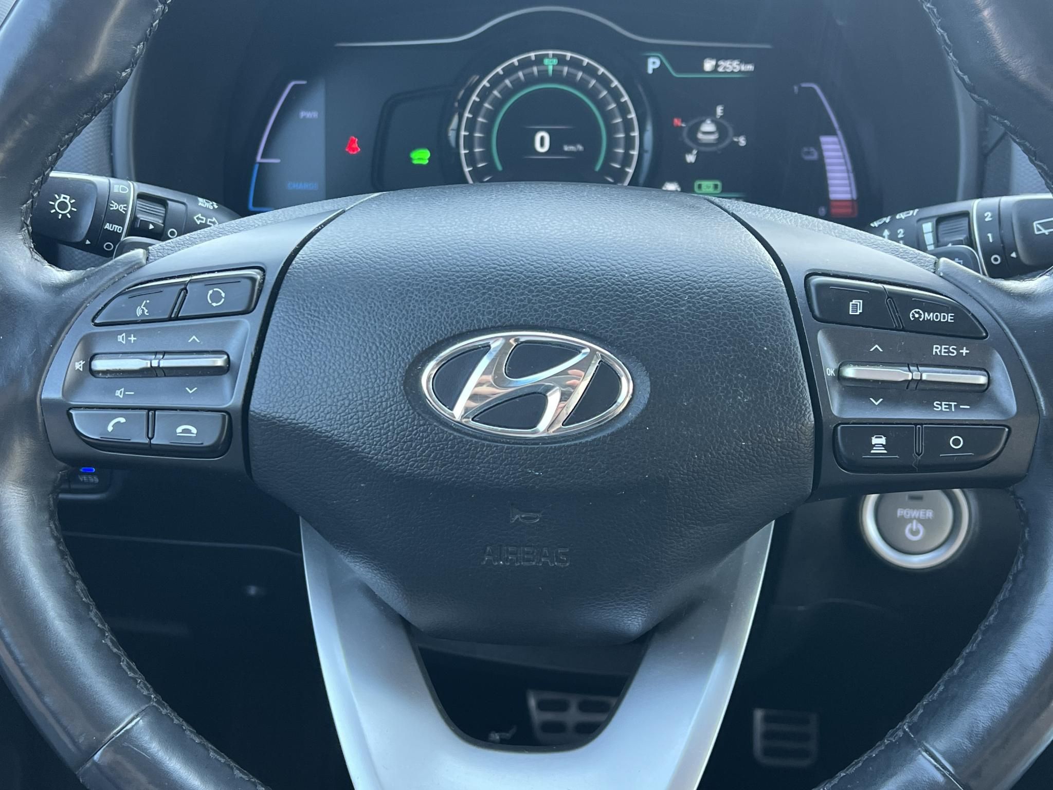 HYUNDAI KONA EV 64kWh Premium Magas felszereltség. megkímélt állapot!