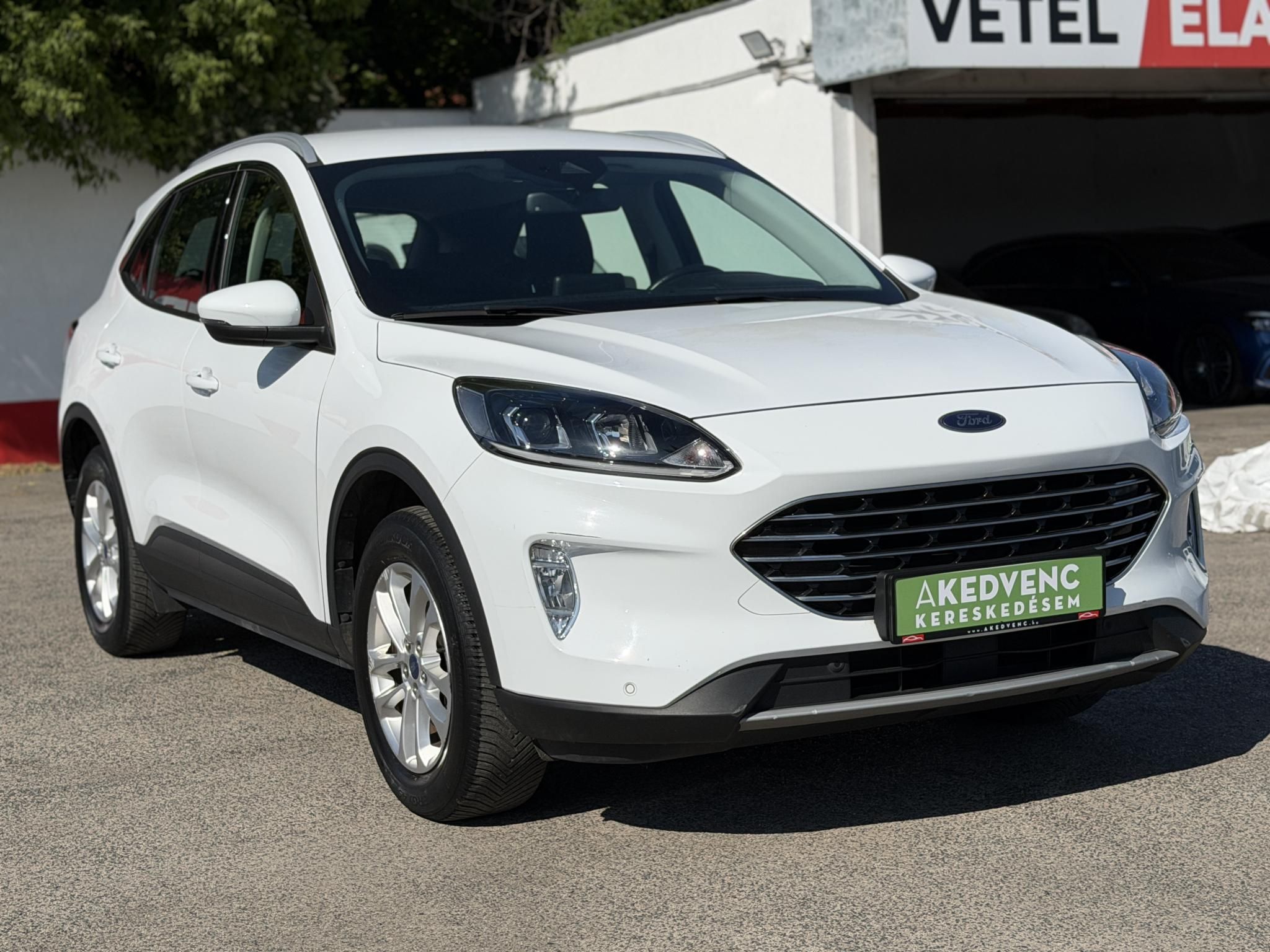 FORD KUGA 2.5 FHEV Titanium CVT 120e km. LED fényszórók. kamera. keyless. sávtartó. navi. CARPLAY!