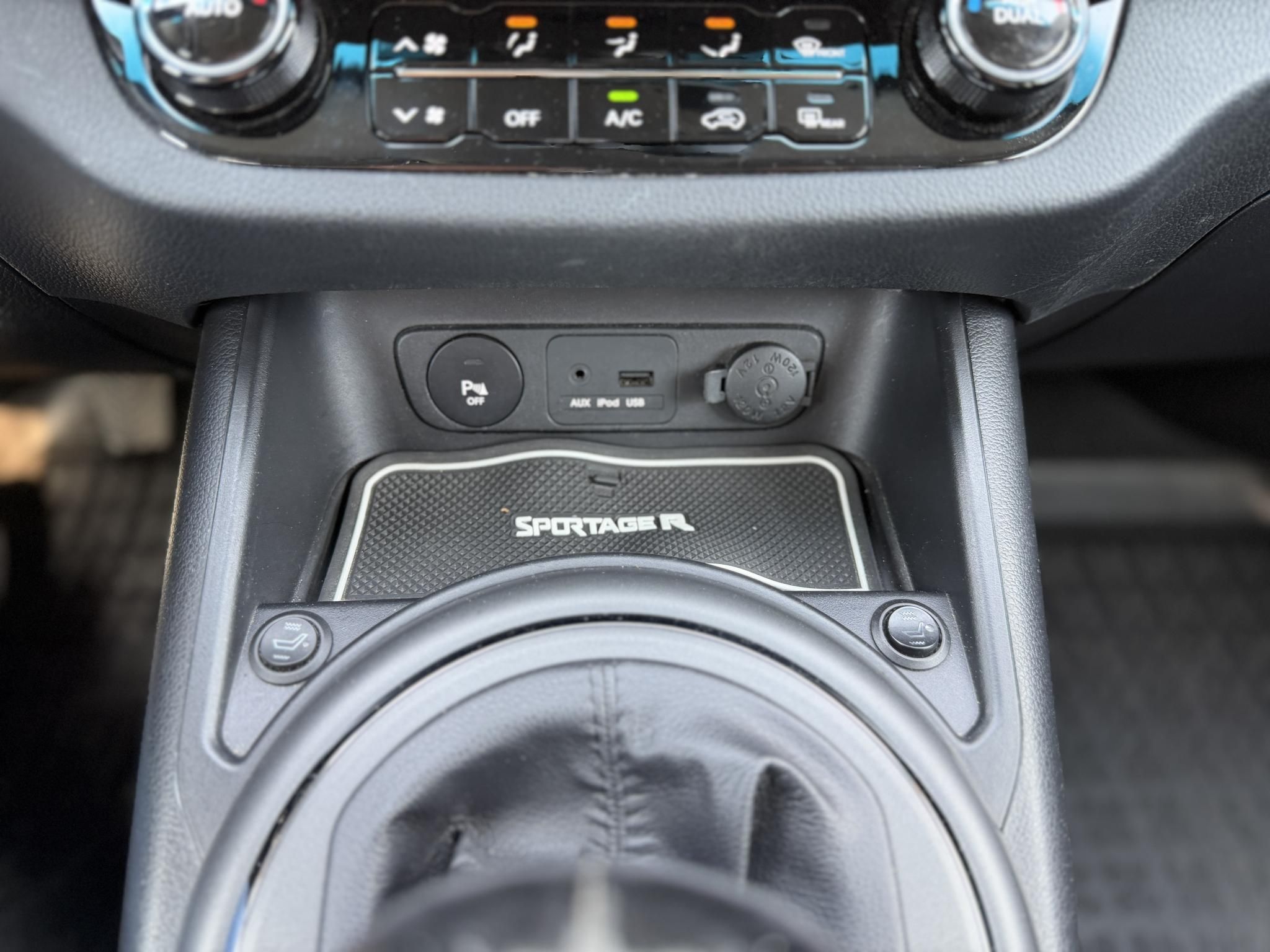 KIA SPORTAGE 2.0 CRDi EX Prémium 4x4 Magyarországi. tempomat. digitklíma. tolatóradar. vonóhorog. téli-nyári kerék!