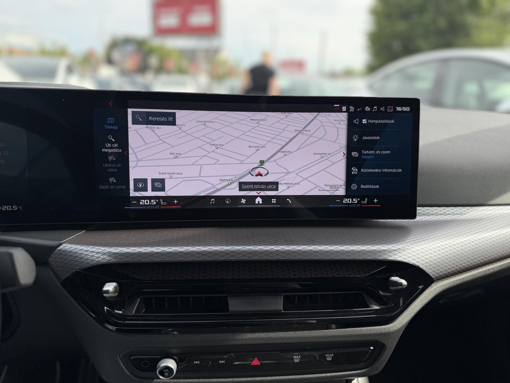BMW M4 Competition M xDrive (Automata) ÁFÁS! sérülésmentes. premium selection garancia. HUD. harman/kardon