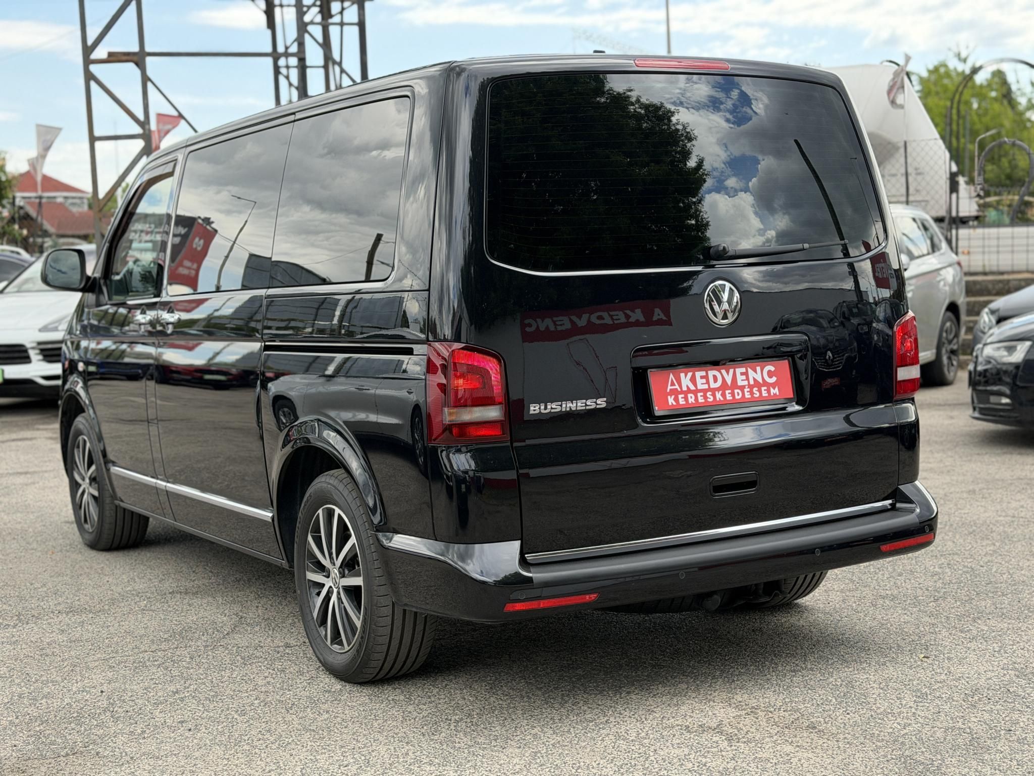 VOLKSWAGEN MULTIVAN Highline Business 2.0 TSI Nagyon ritka kivitel!