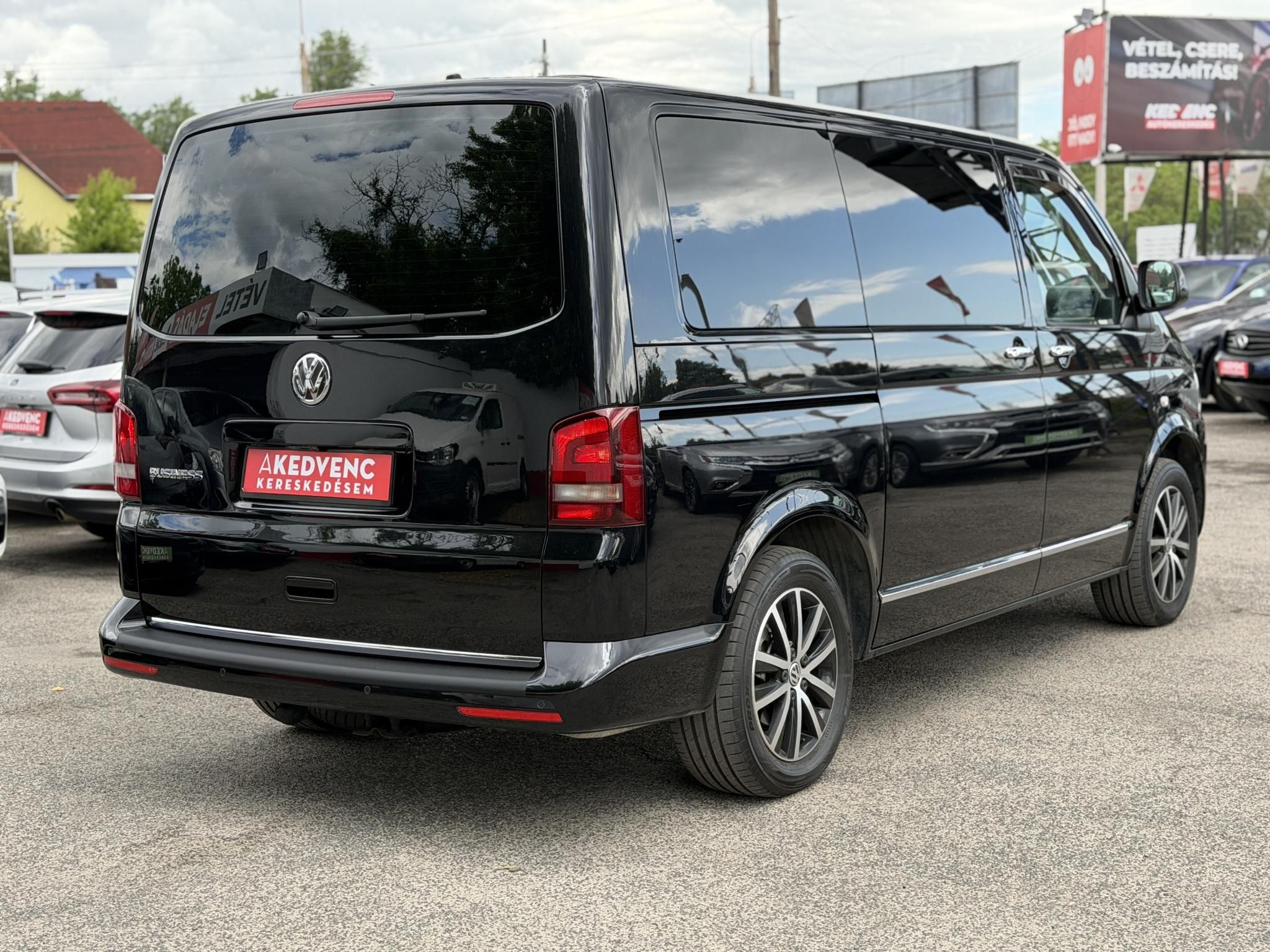 VOLKSWAGEN MULTIVAN Highline Business 2.0 TSI Nagyon ritka kivitel!