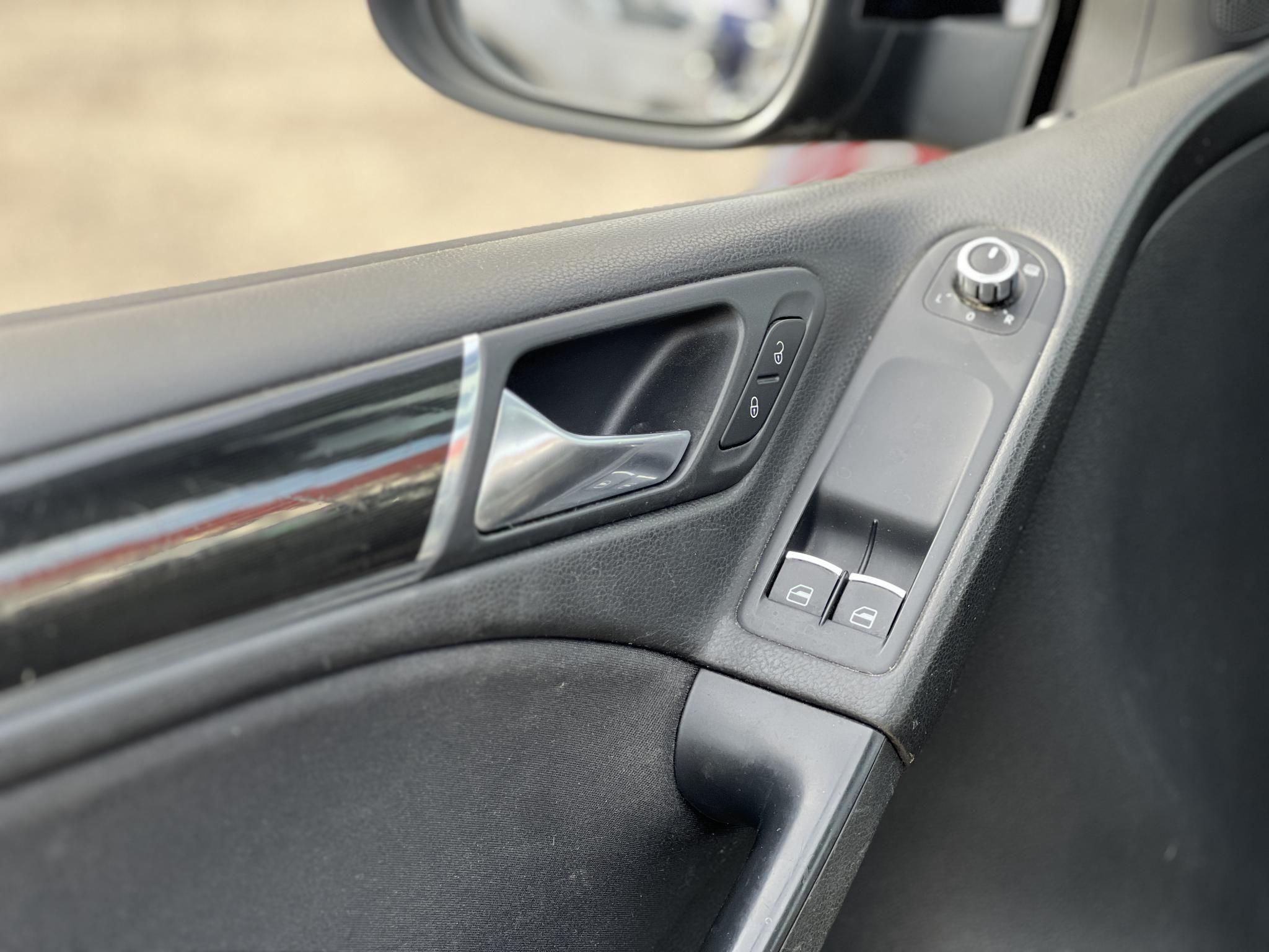 VOLKSWAGEN GOLF VI 2.0 TSI GTI DSG Rendszeresen karbantartott. Keskin felnik