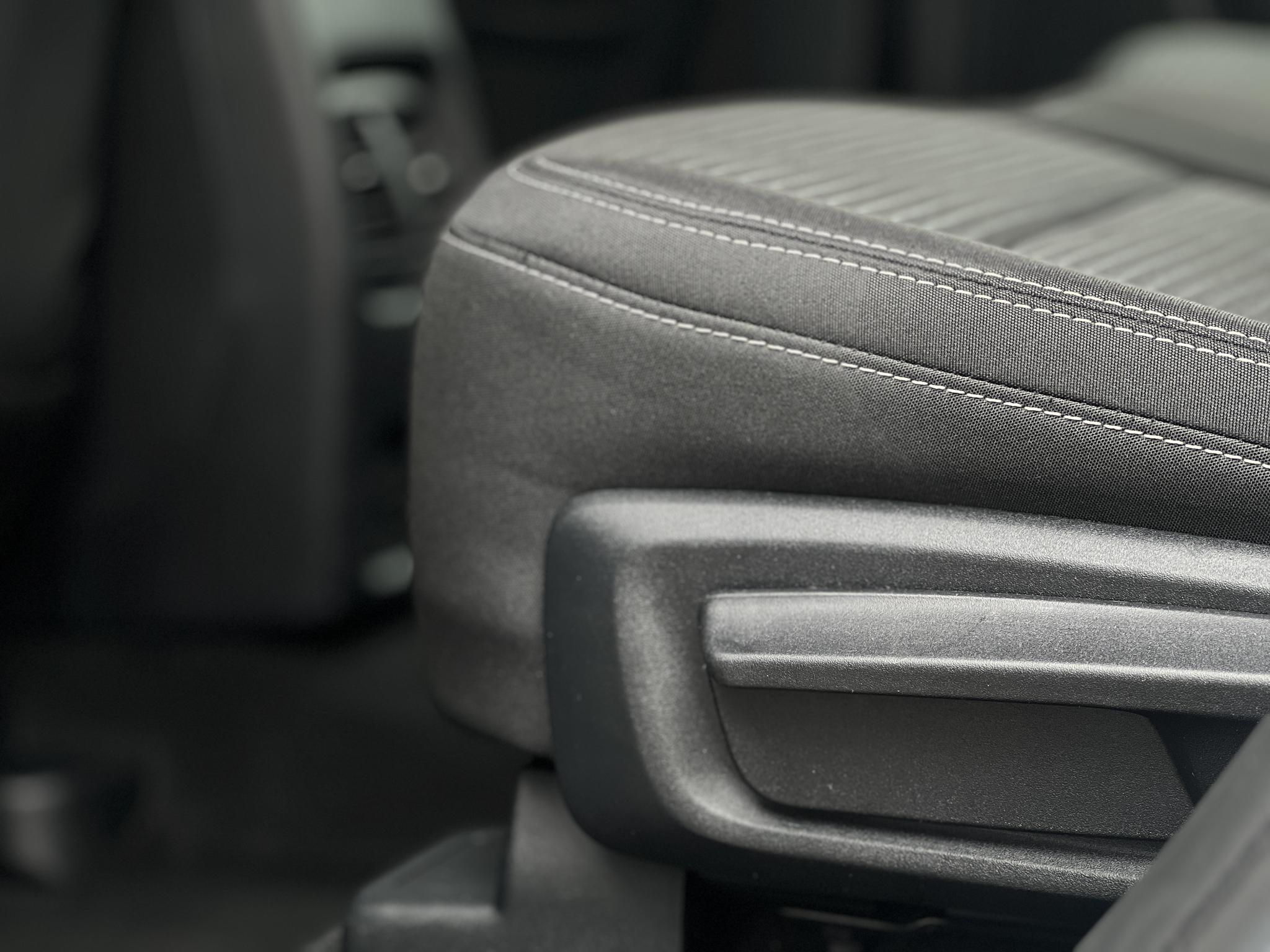 FORD KUGA 2.5 FHEV Freedom CVT 120e km. LED fényszórók. kamera. keyless. sávtartó. navi. CARPLAY!