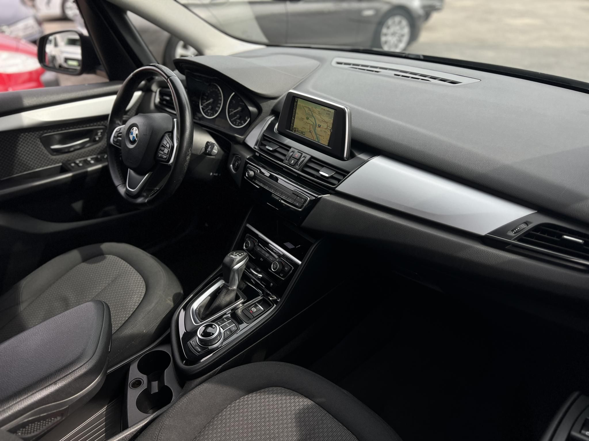 BMW 216d (Automata) Active Tourer frissen szervizelt!