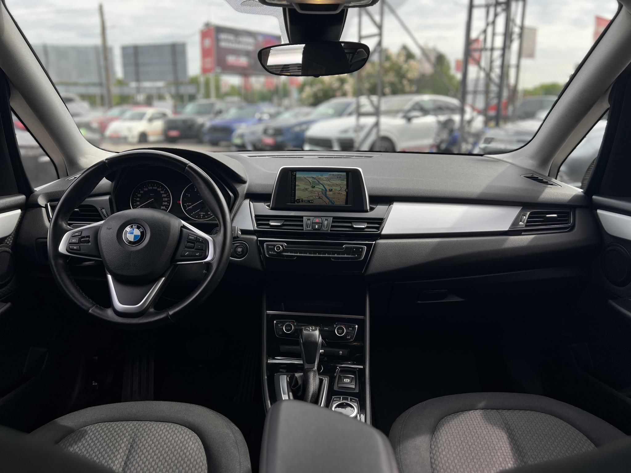 BMW 216d (Automata) Active Tourer frissen szervizelt!