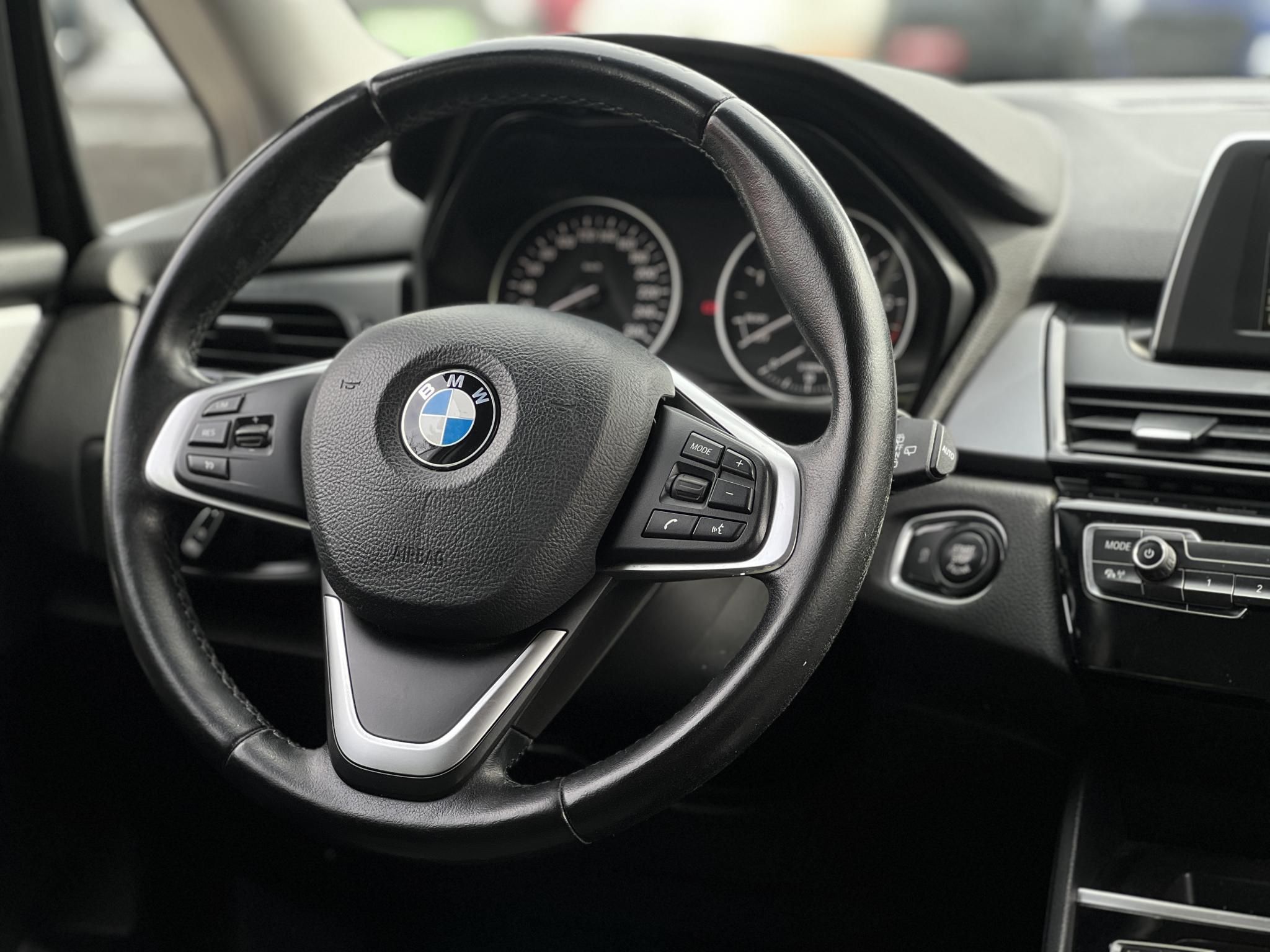 BMW 216d (Automata) Active Tourer frissen szervizelt!