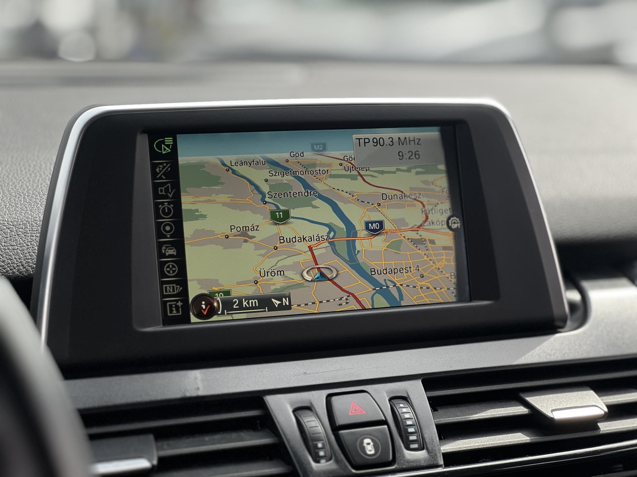 BMW 216d (Automata) Active Tourer frissen szervizelt!