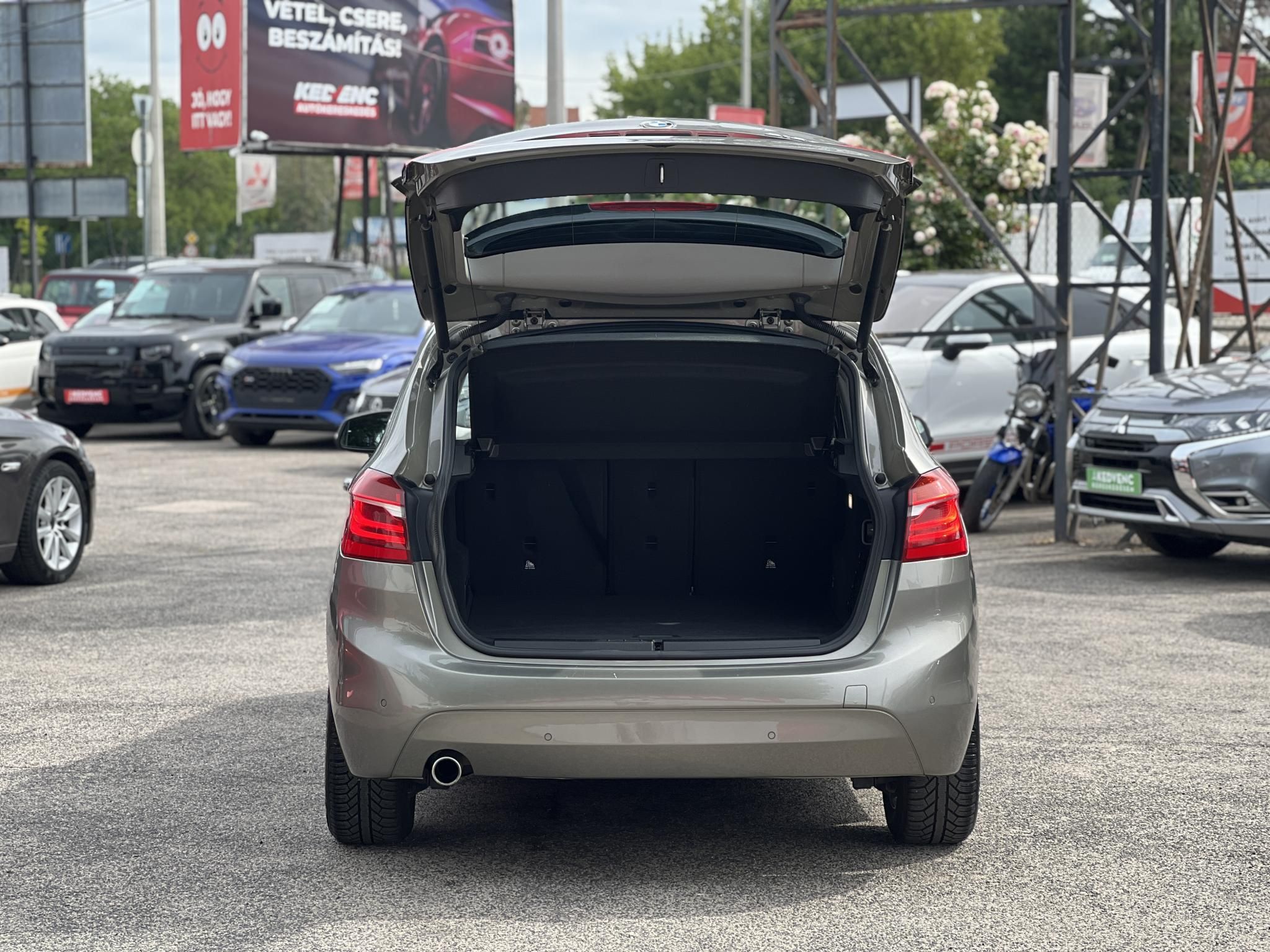 BMW 216d (Automata) Active Tourer frissen szervizelt!