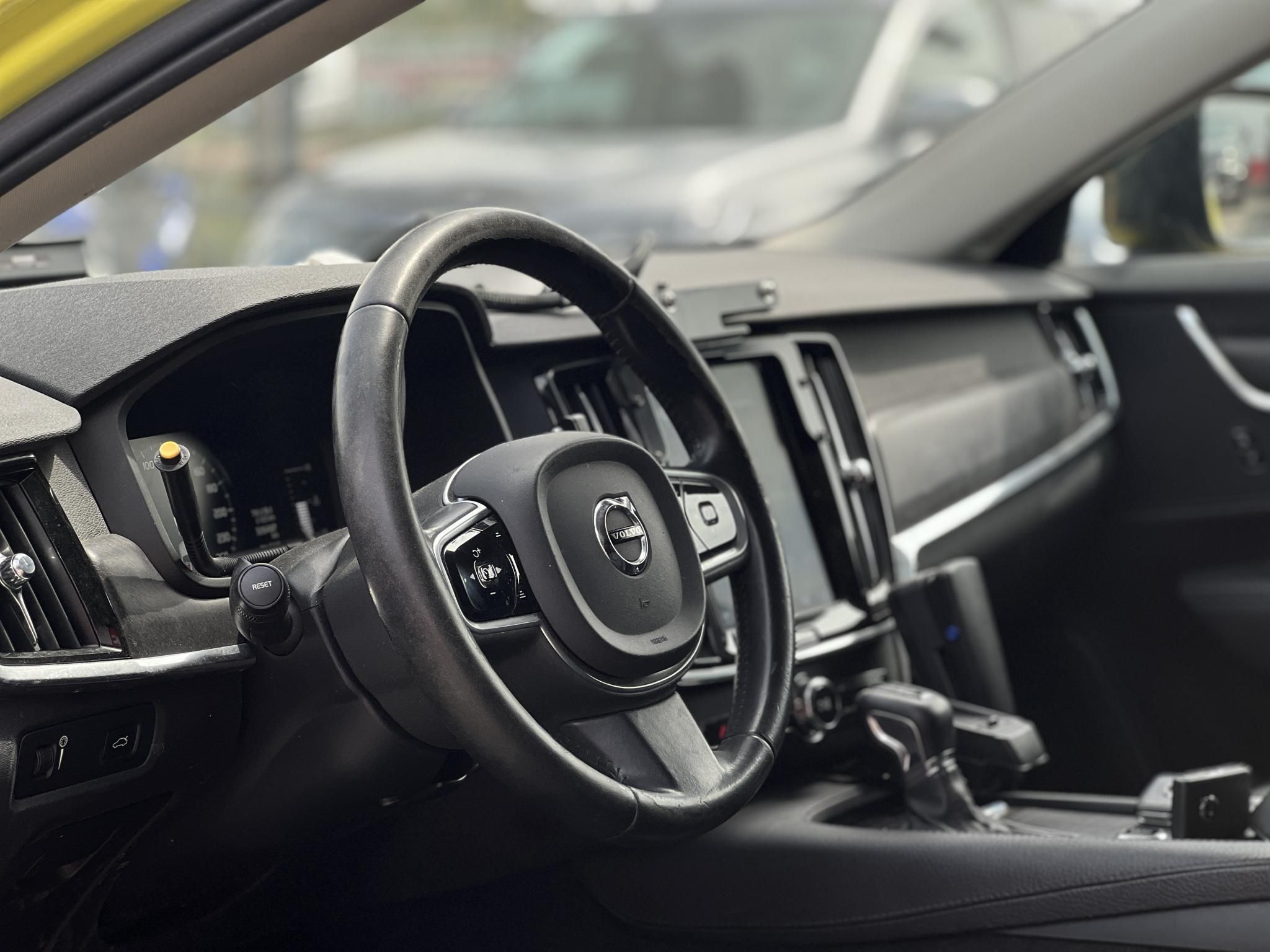 VOLVO V90 Cross Country 2.0 D [D4] AWD Geartronic Ments meg! :)