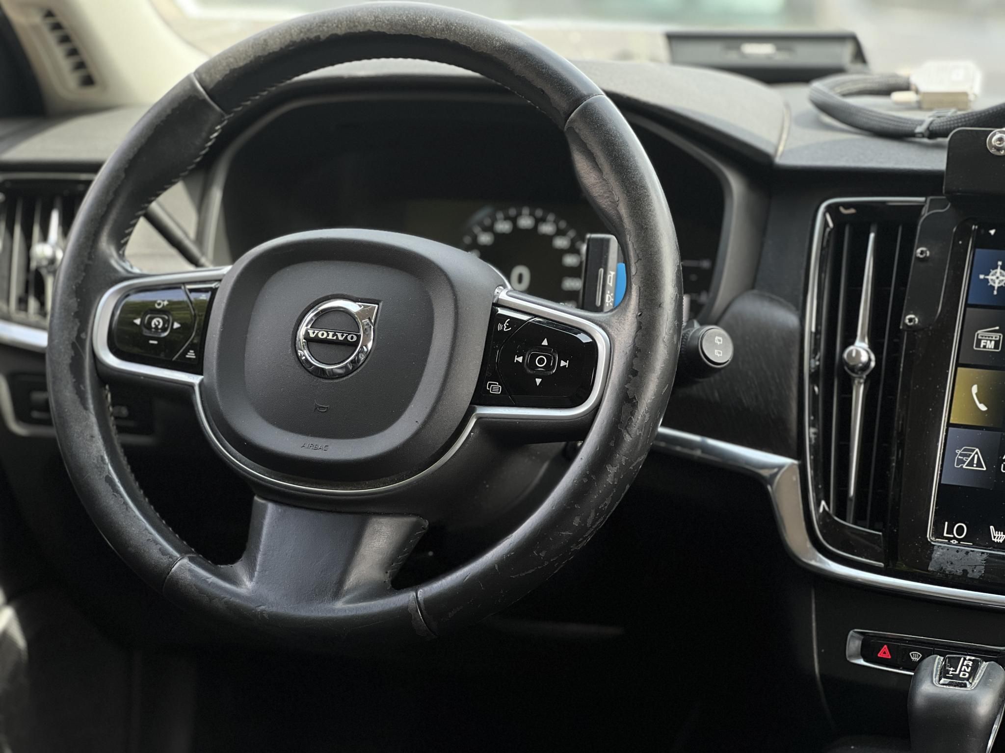 VOLVO V90 Cross Country 2.0 D [D4] AWD Geartronic Ments meg! :)