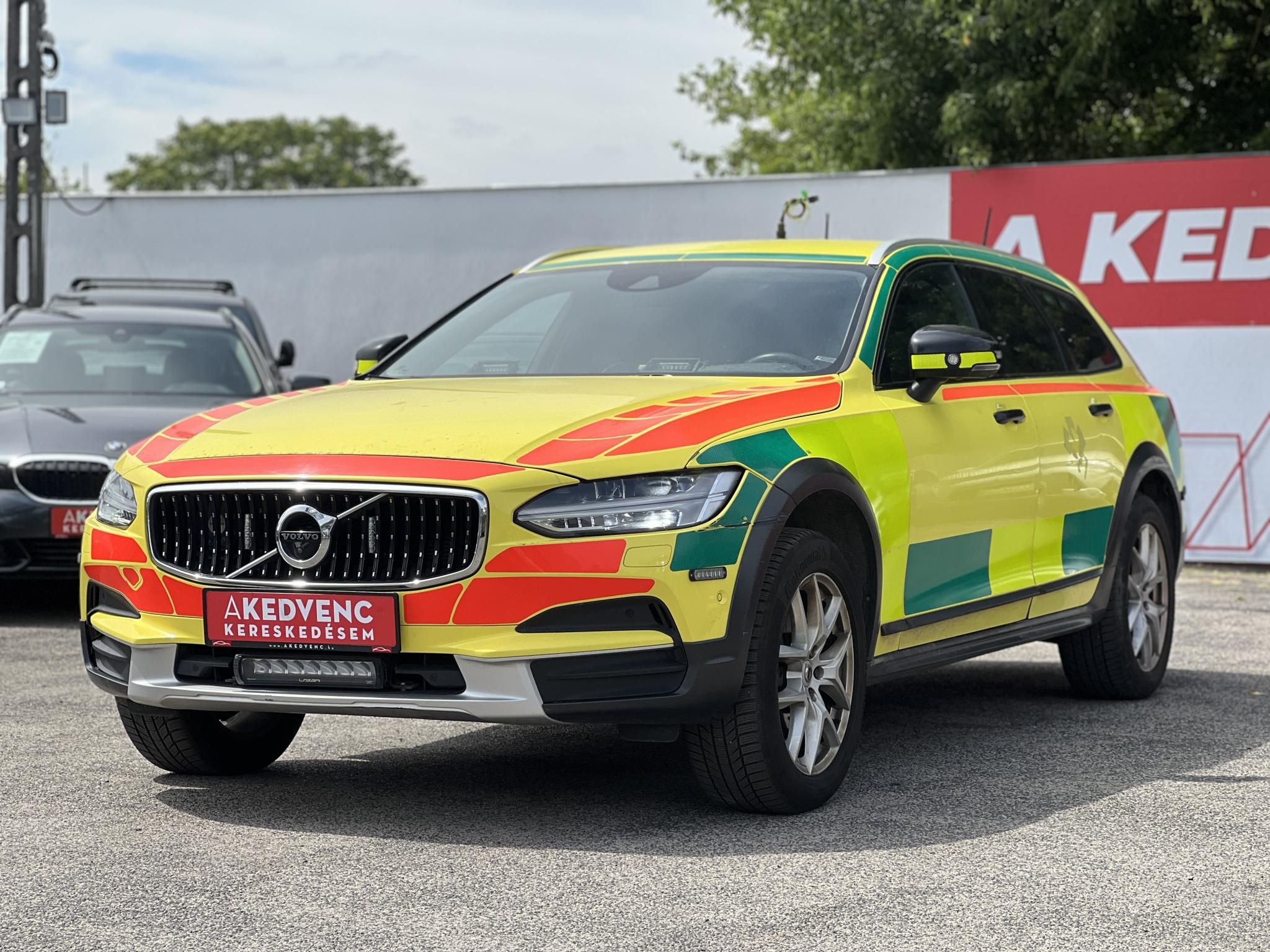 VOLVO V90 Cross Country 2.0 D [D4] AWD Geartronic Ments meg! :)