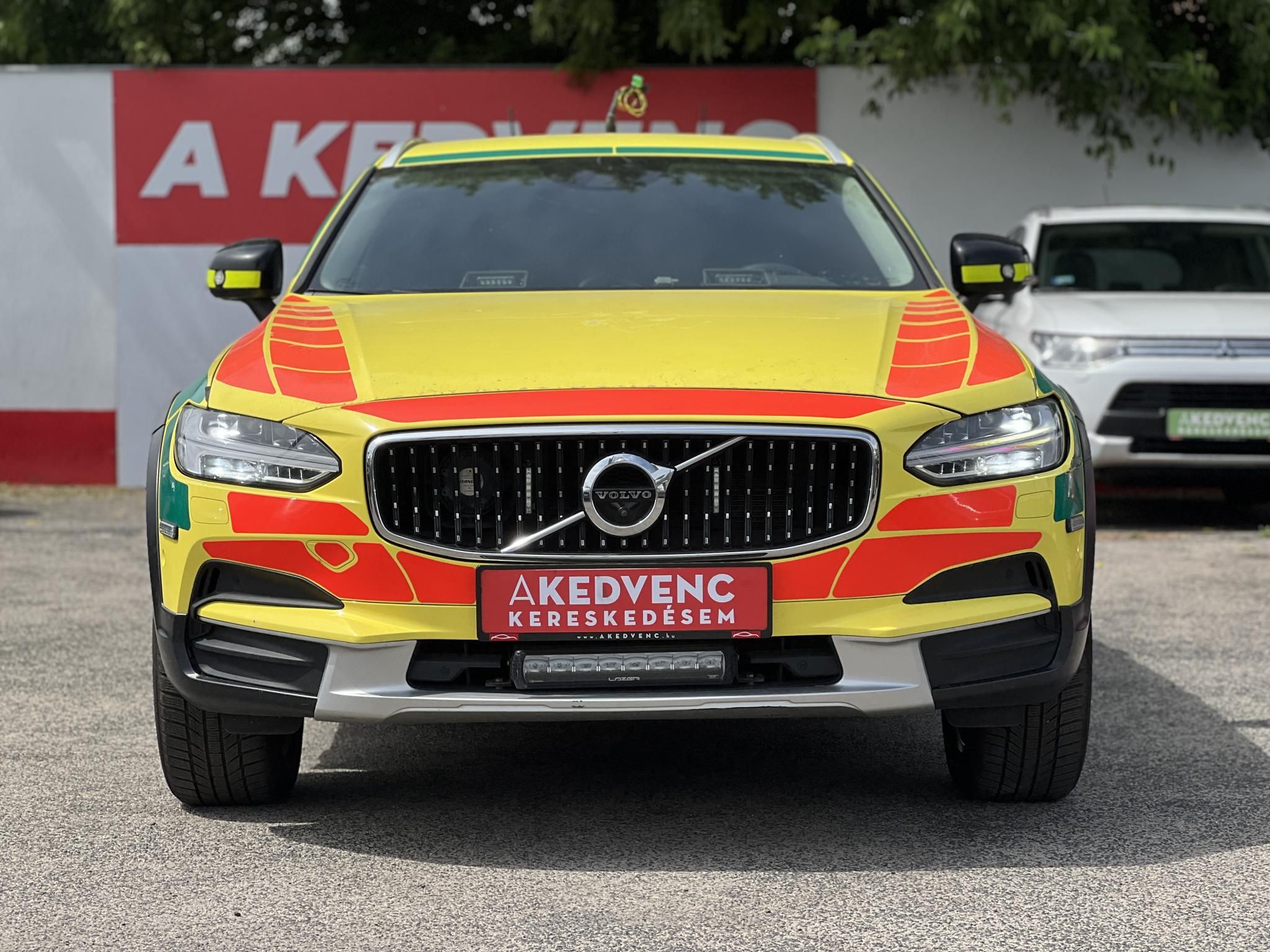 VOLVO V90 Cross Country 2.0 D [D4] AWD Geartronic Ments meg! :)